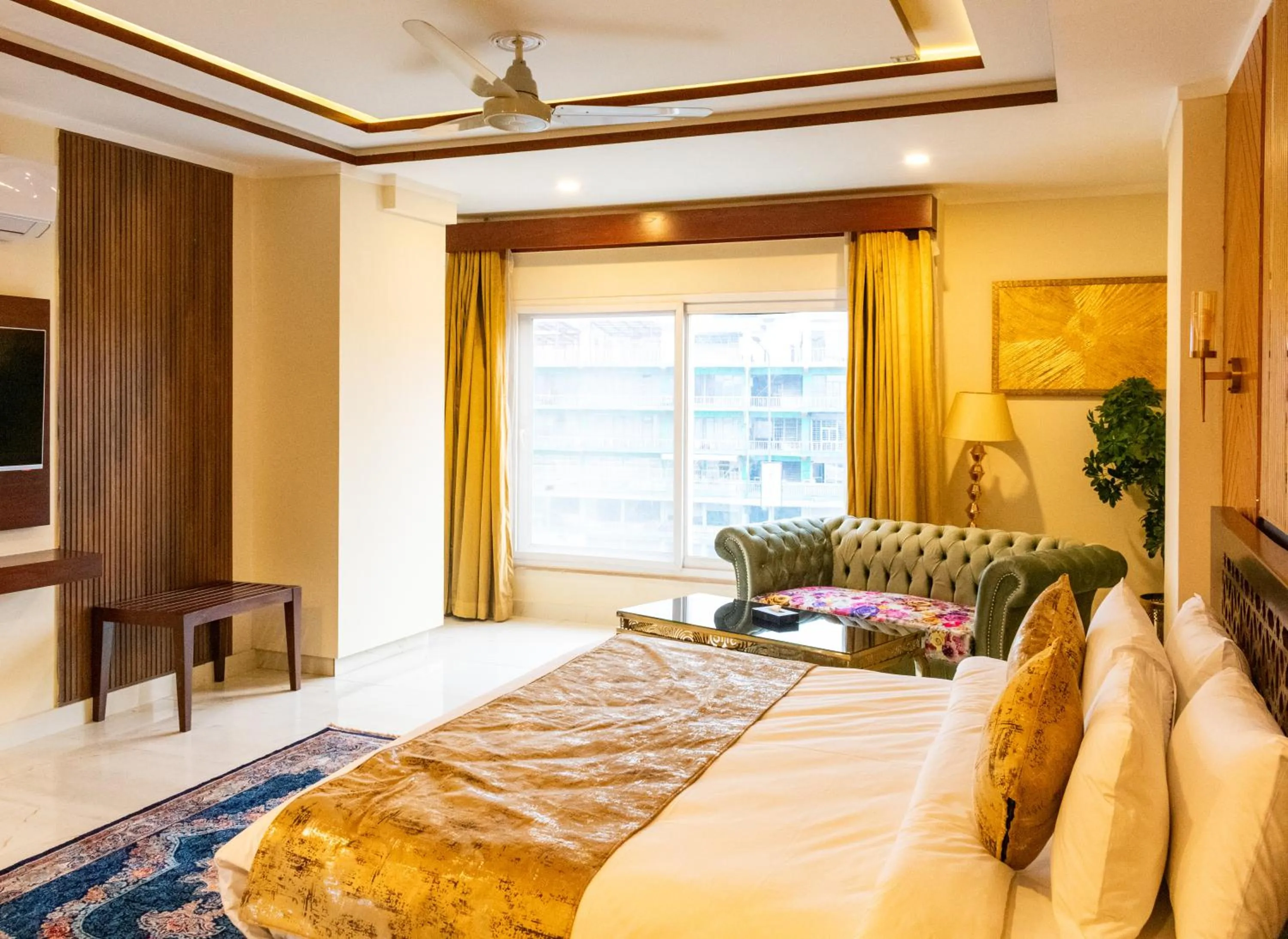 Bedroom, Bed in Hotel Tourmaline Peshawar