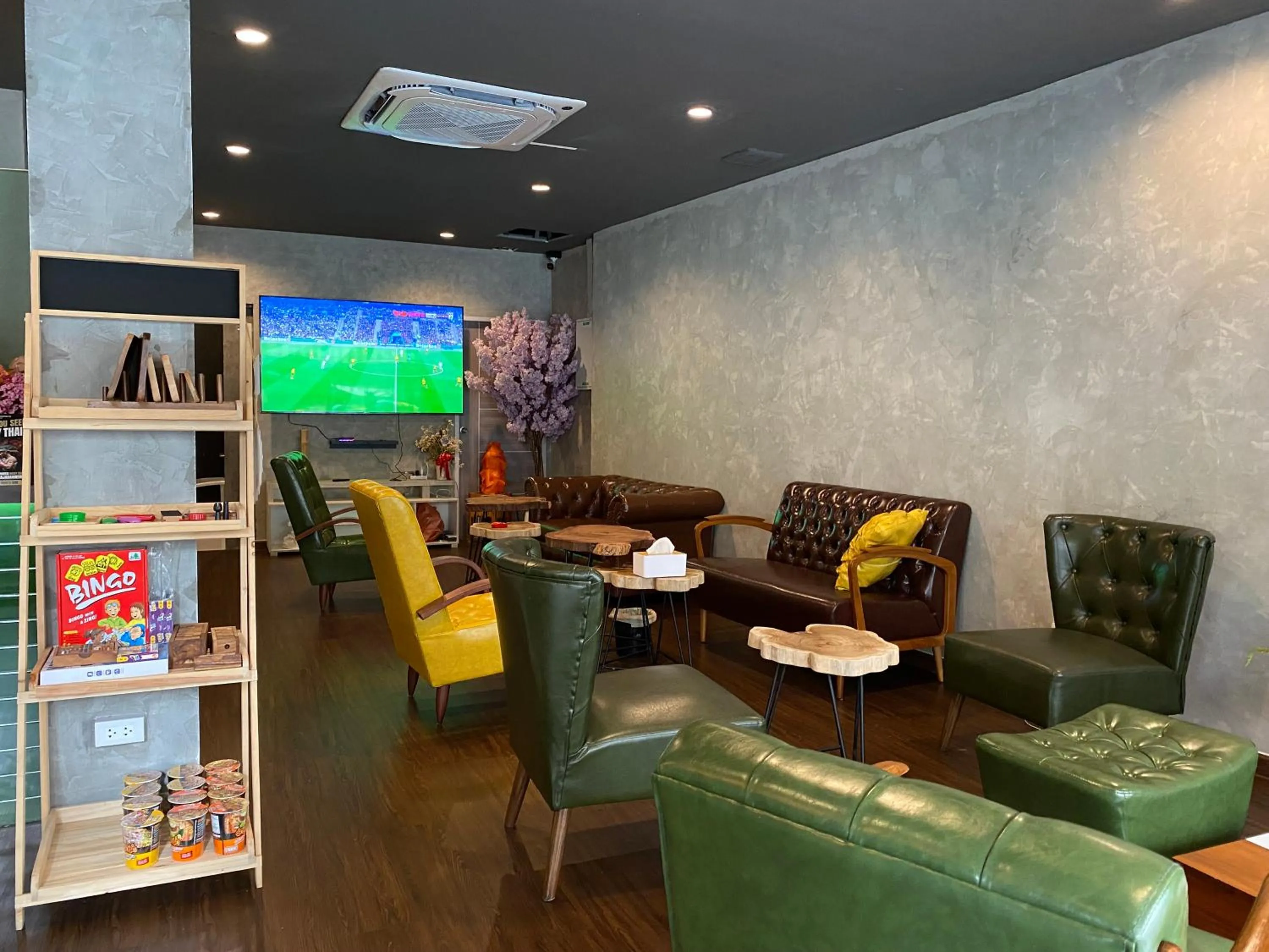 Living room in Bud Brew Beyond Dispensary and Hotel