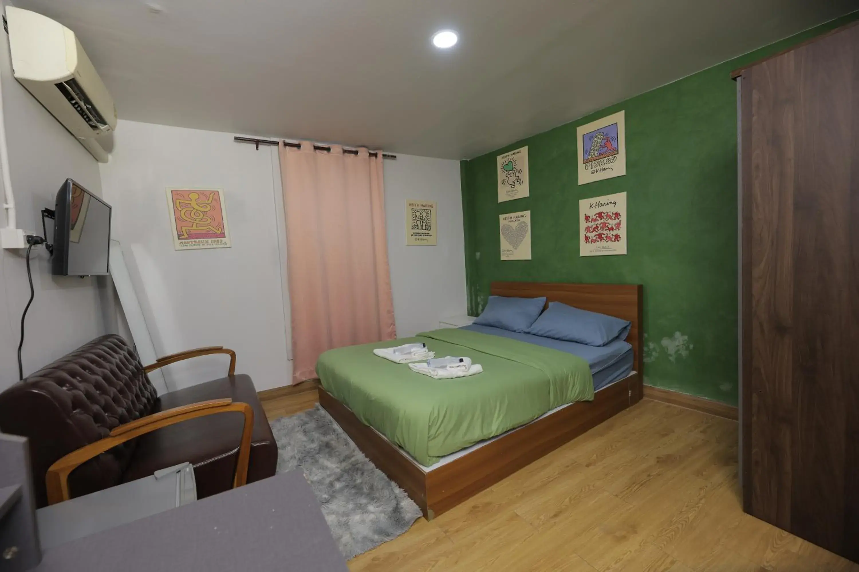 Double Room in Bud Brew Beyond Dispensary and Hotel Double Room in Bud Brew Beyond Dispensary and Hotel