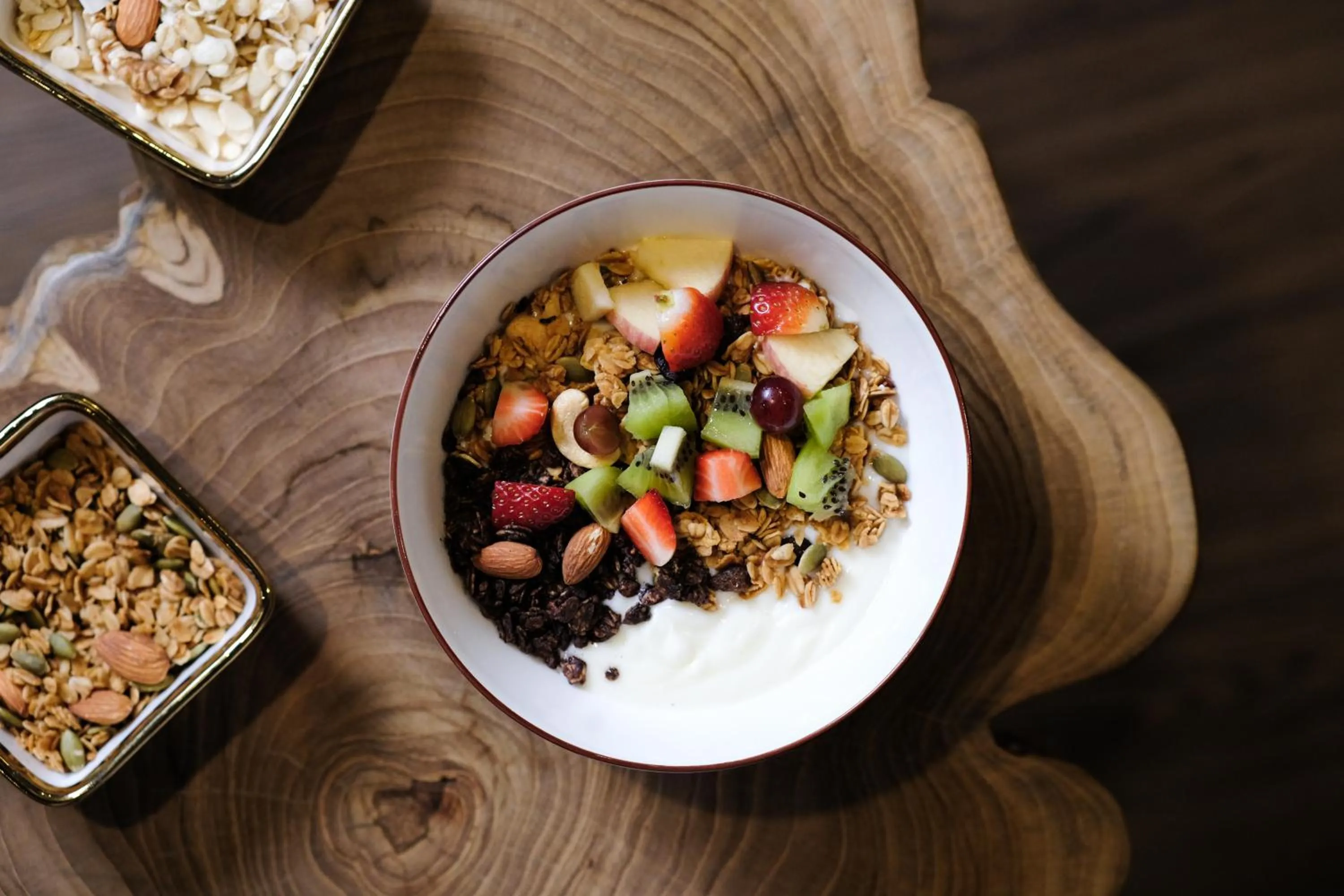 Restaurant/places to eat in Bud Brew Beyond Dispensary and Hotel