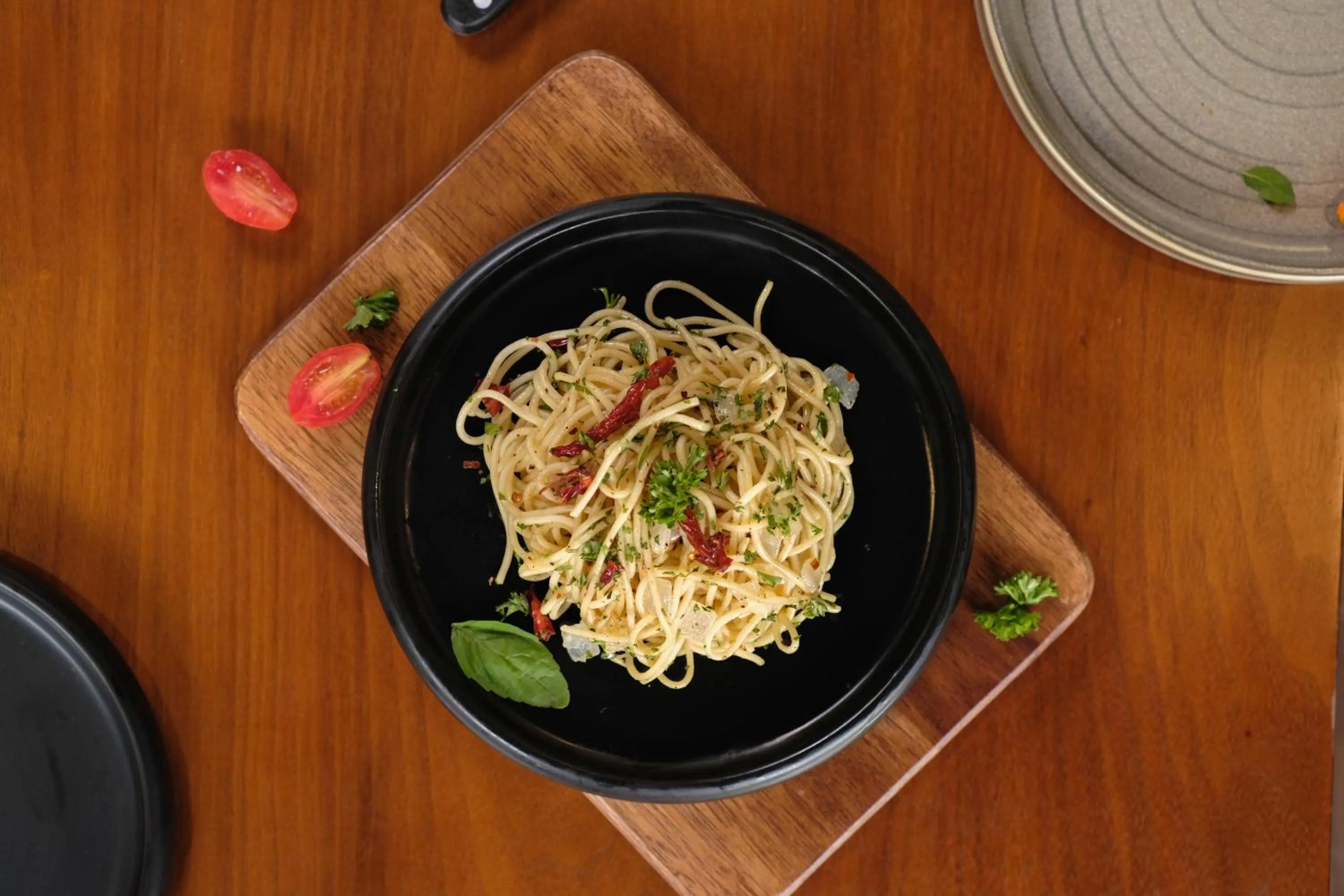 Restaurant/places to eat in Bud Brew Beyond Dispensary and Hotel