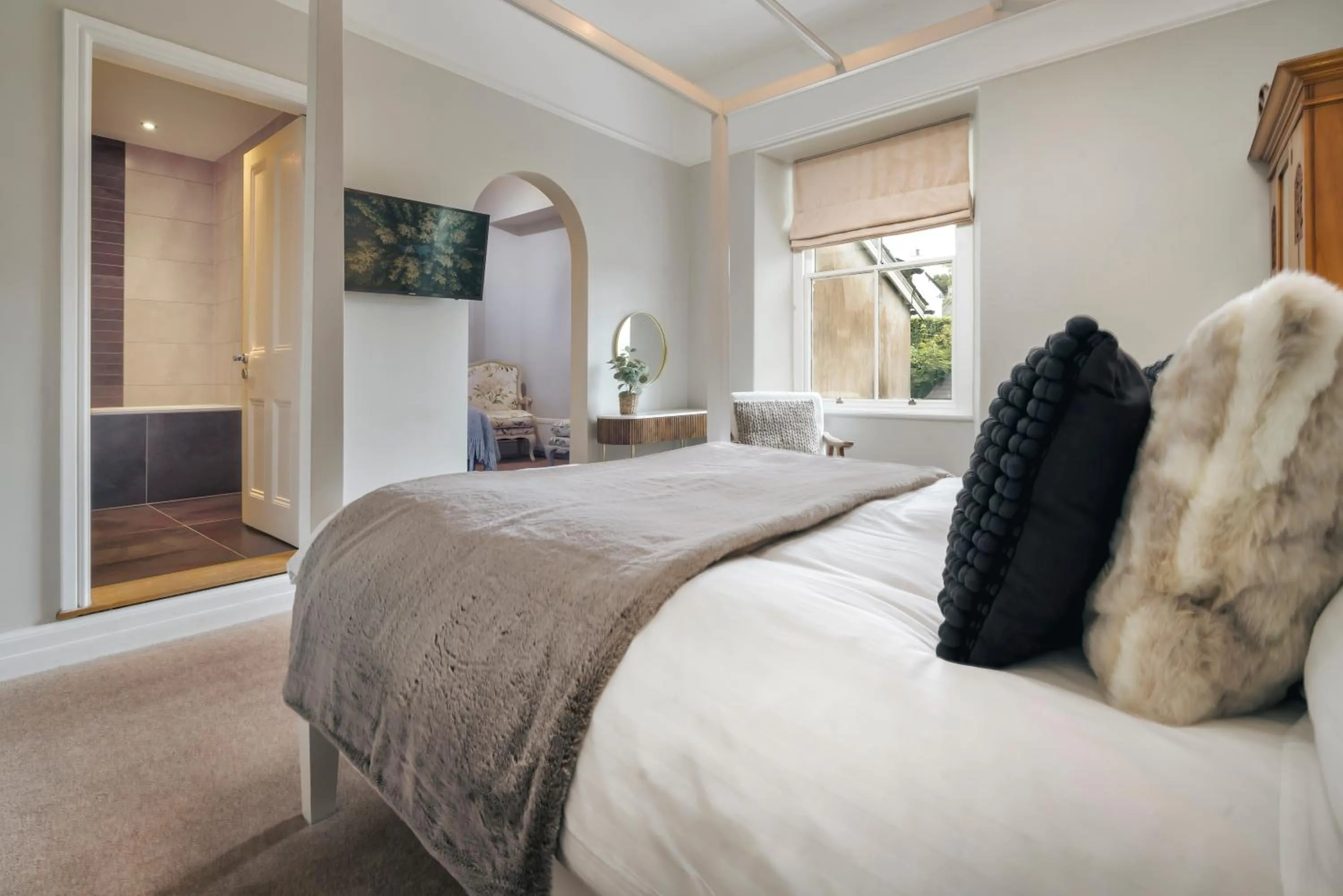 Bed in Rosemount Lake District Townhouse with Hot Tub - Ridgestone