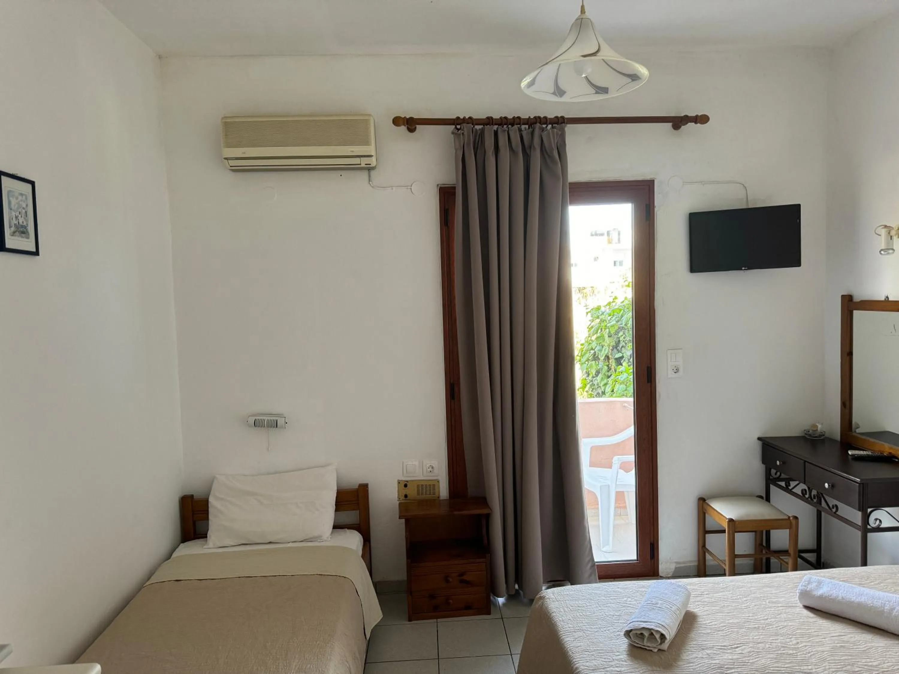 Bed in Zac & Georgio Studios