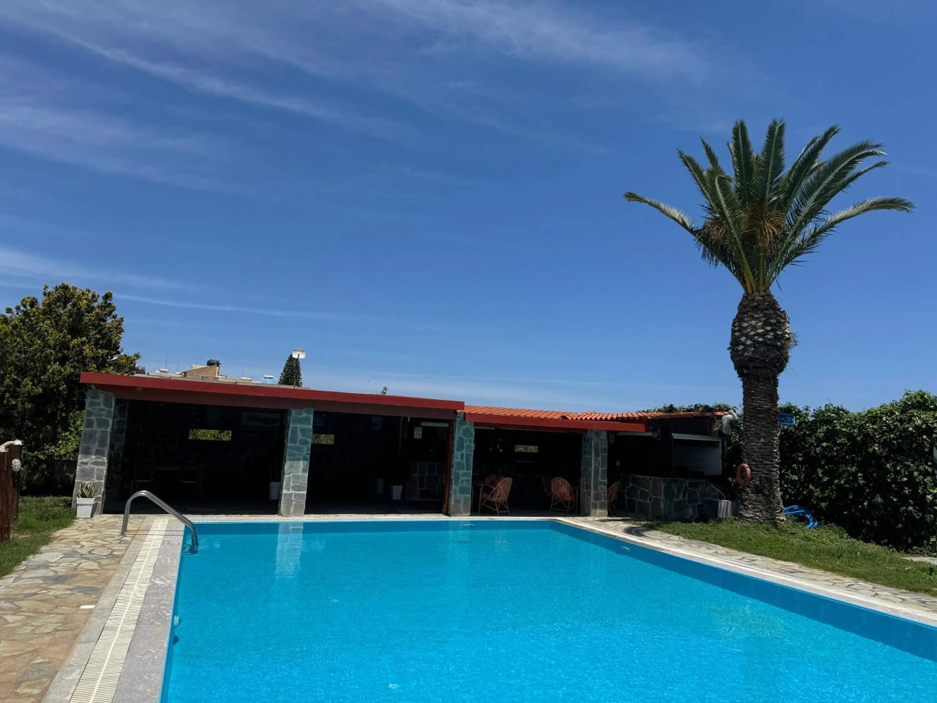 Swimming pool in Zac & Georgio Studios