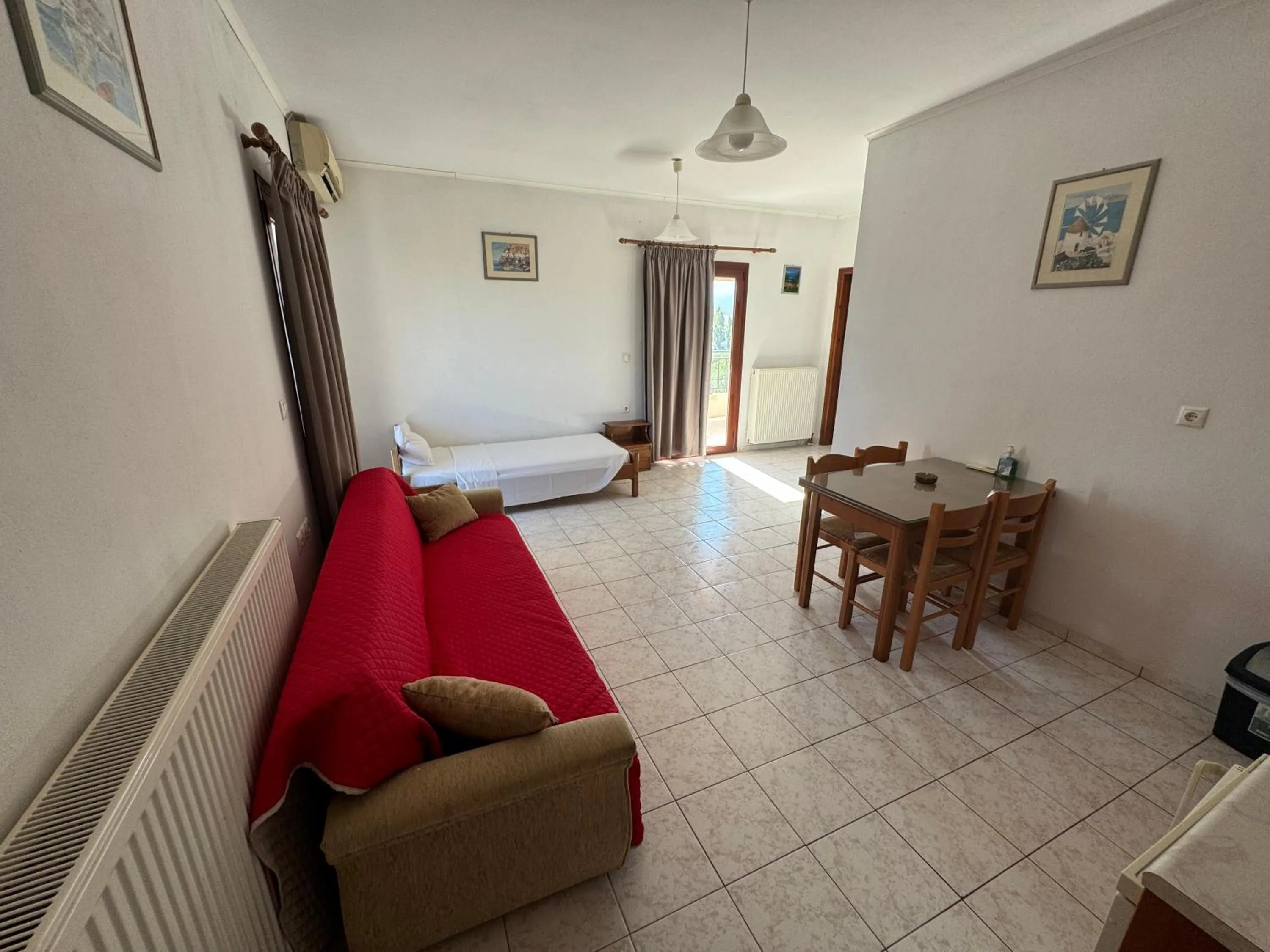 Bed in Zac & Georgio Studios