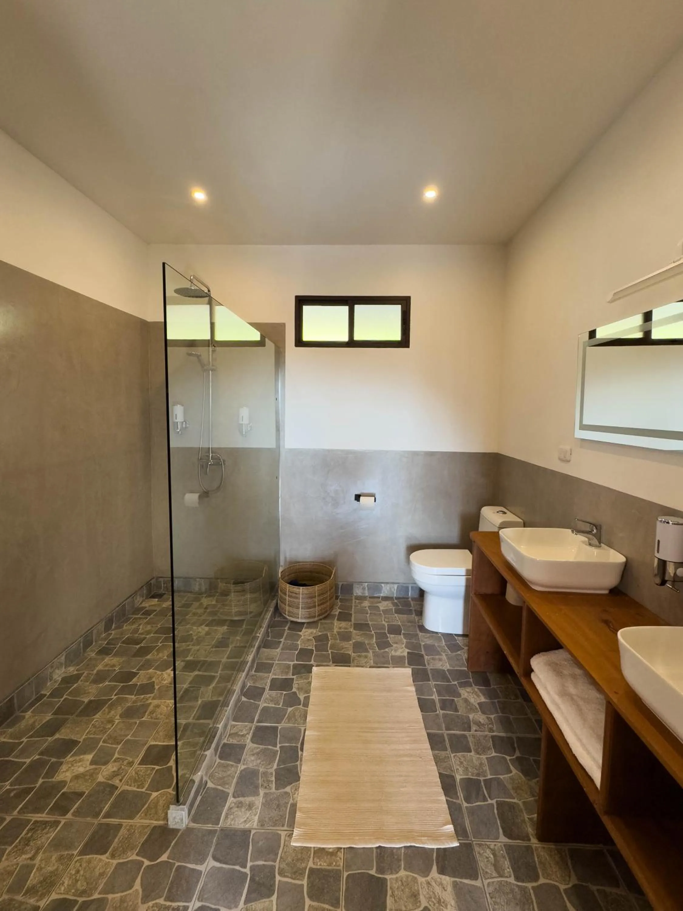 Shower in Finca Aquarius