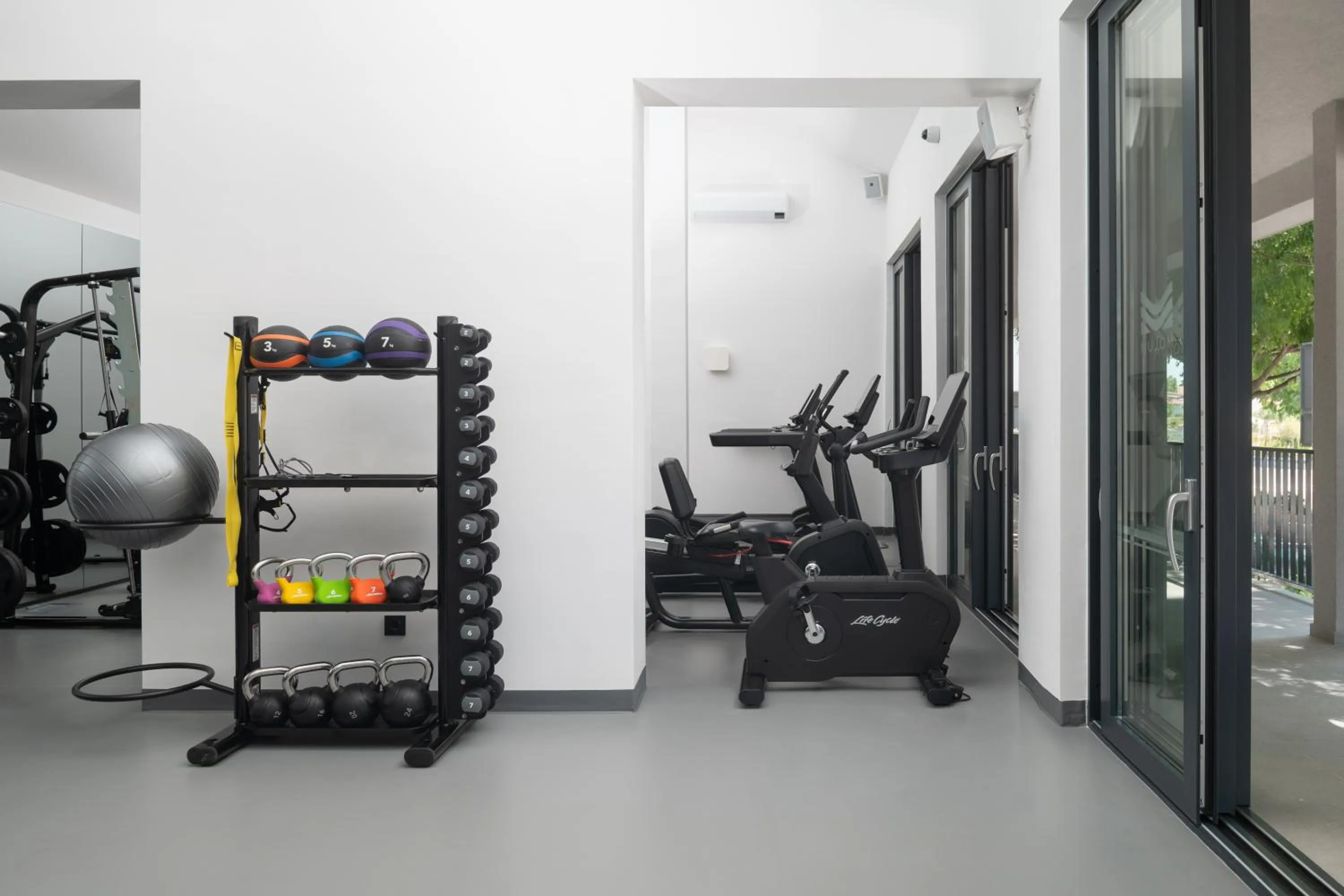Fitness centre/facilities in Molum Hotel & Residences
