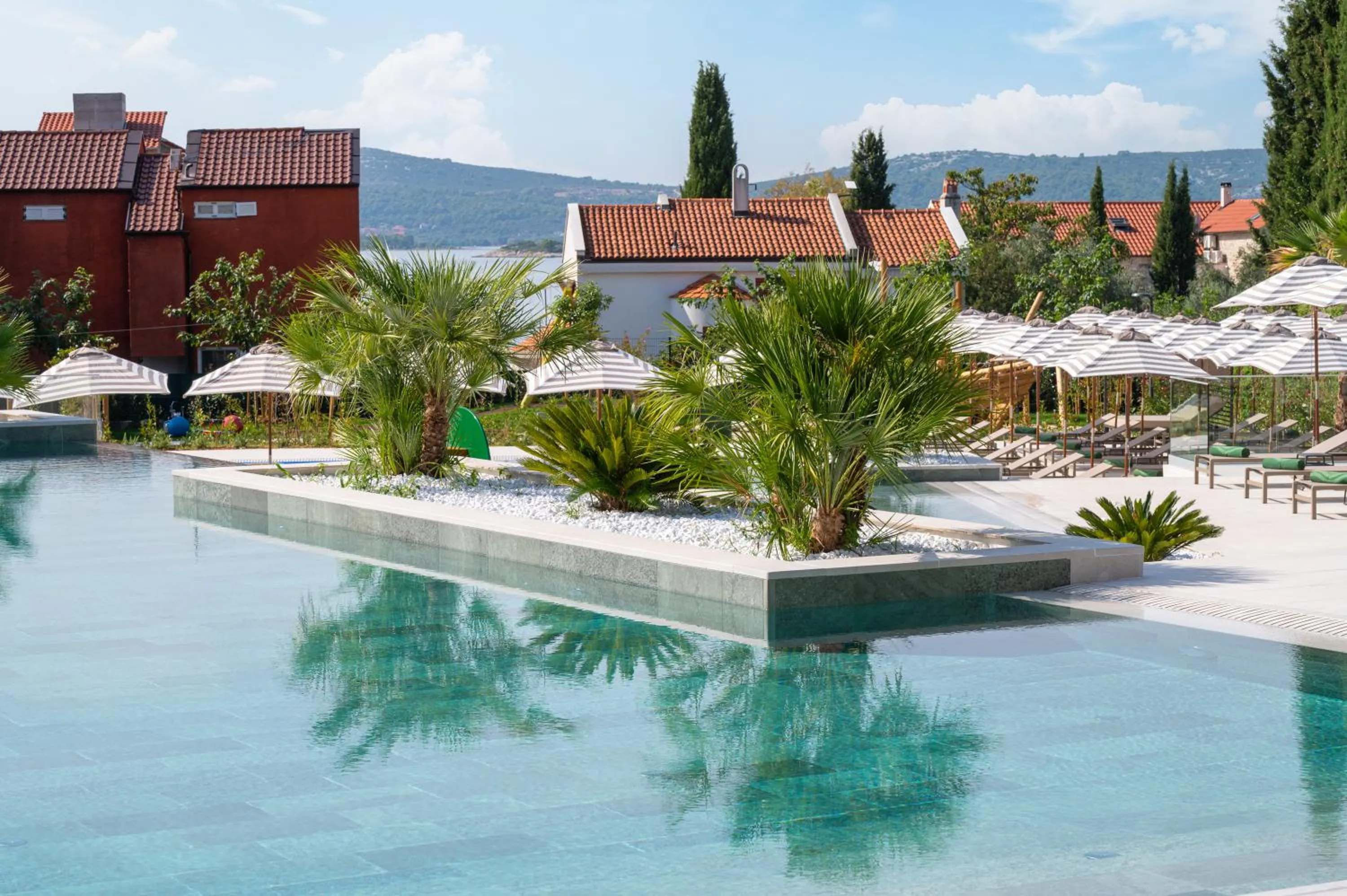 Pool view in Molum Hotel & Residences