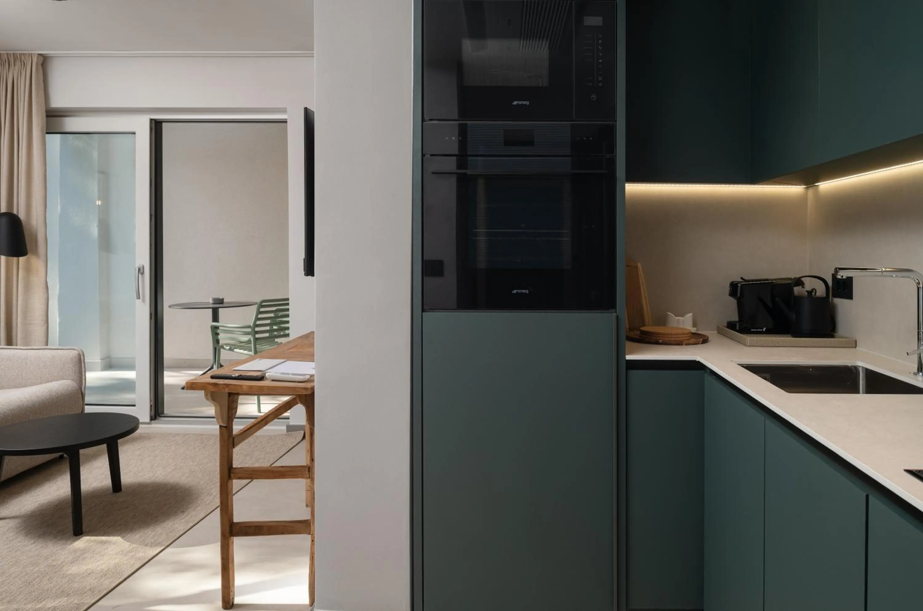 Coffee/tea facilities in Molum Hotel & Residences