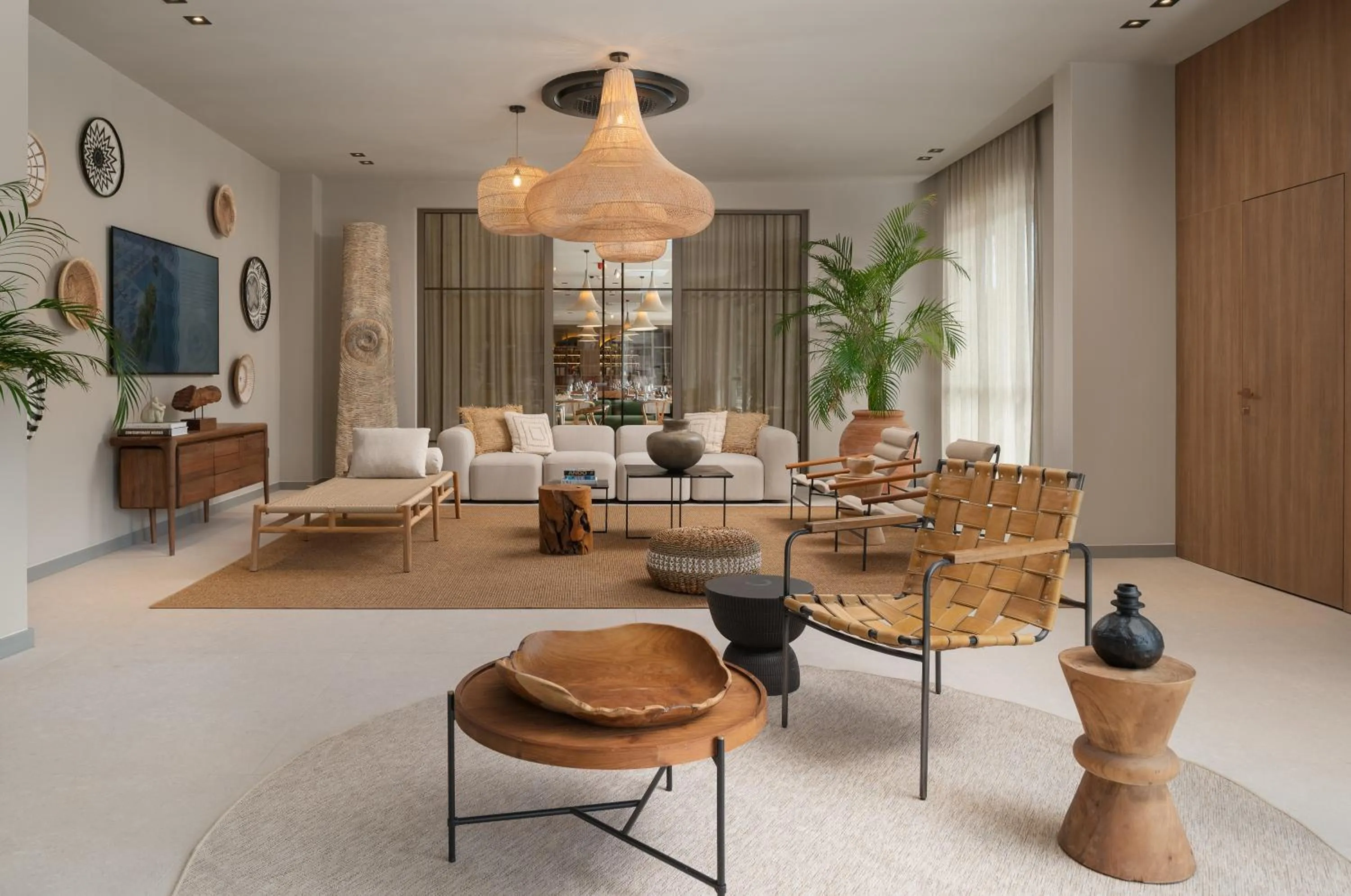 TV and multimedia in Molum Hotel & Residences