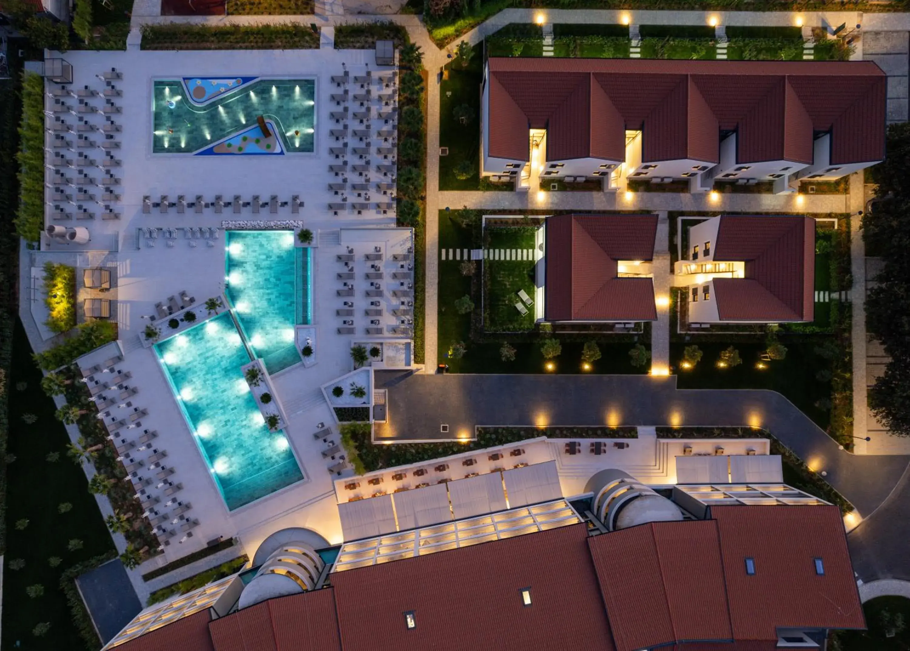 Property building in Molum Hotel & Residences Property building in Molum Hotel & Residences