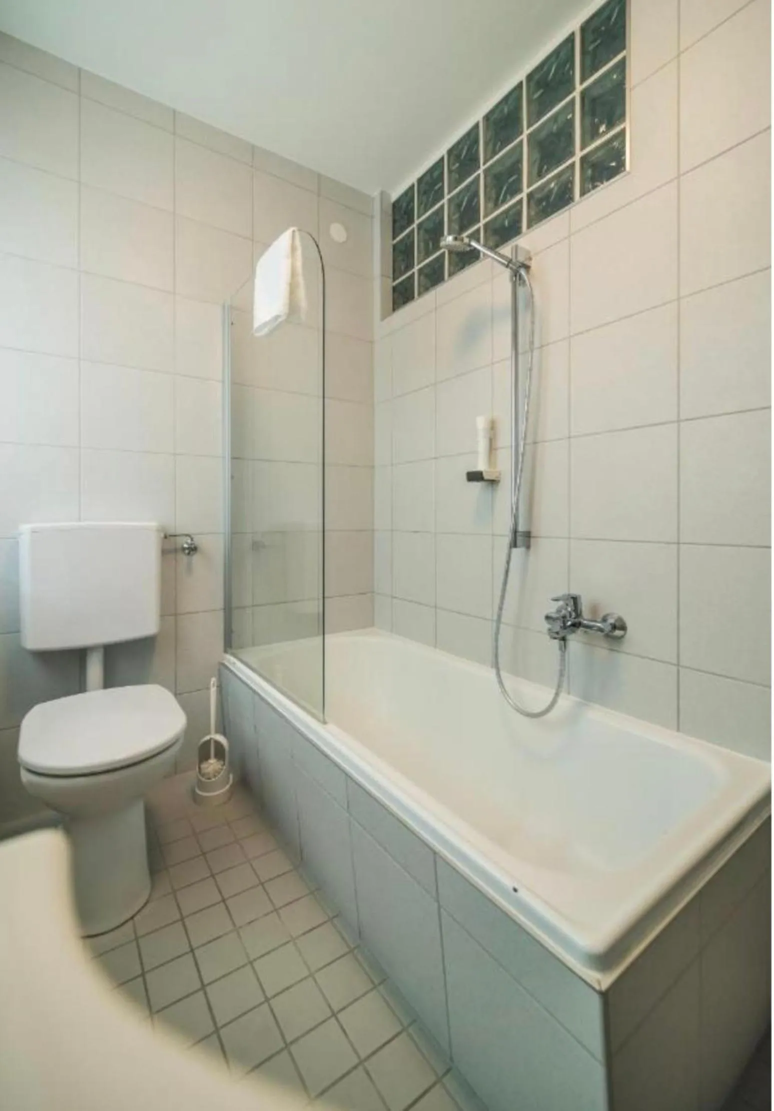 Shower in Hotel Berg