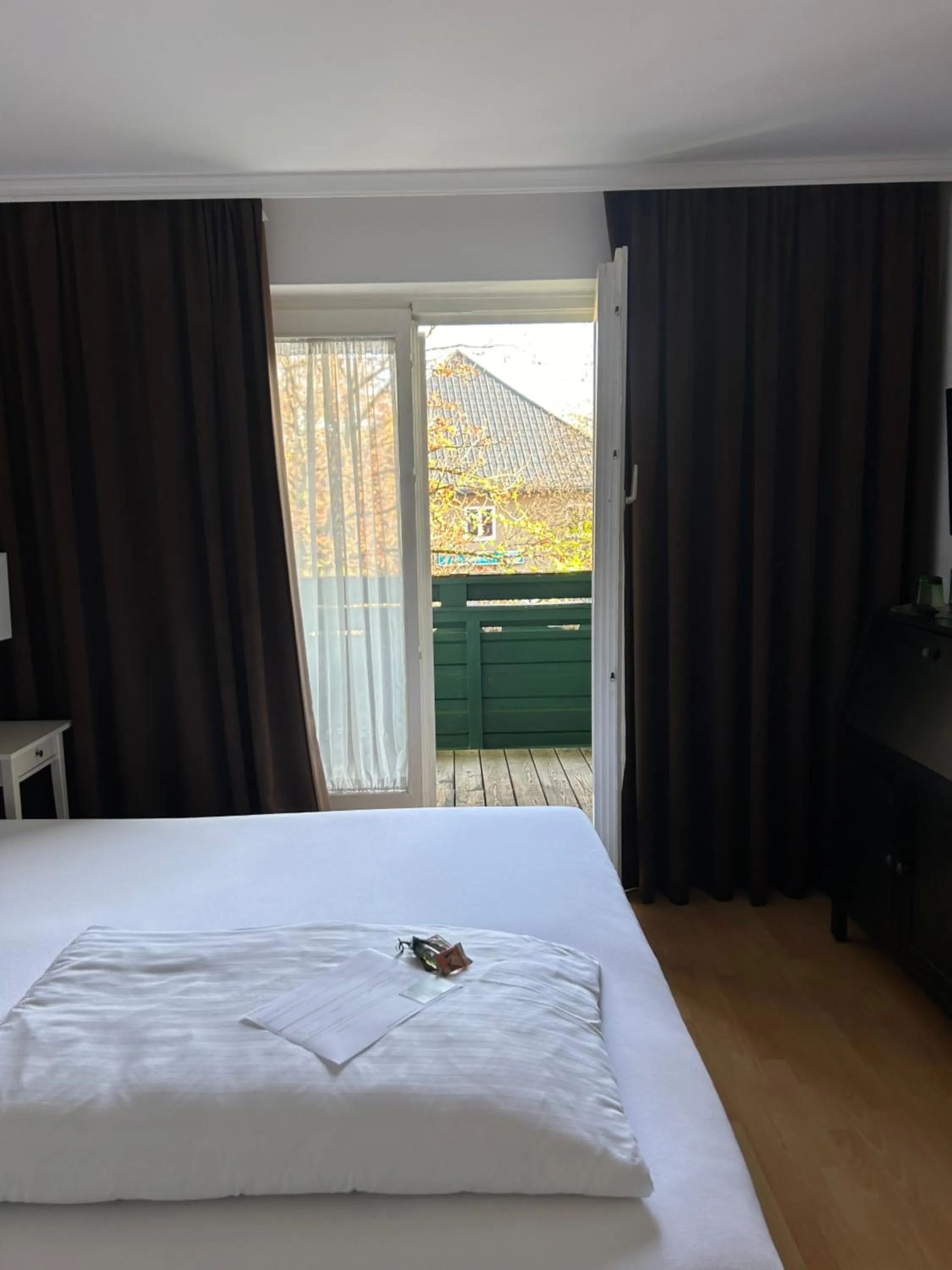 Photo of the whole room, Bed in Hotel Berg