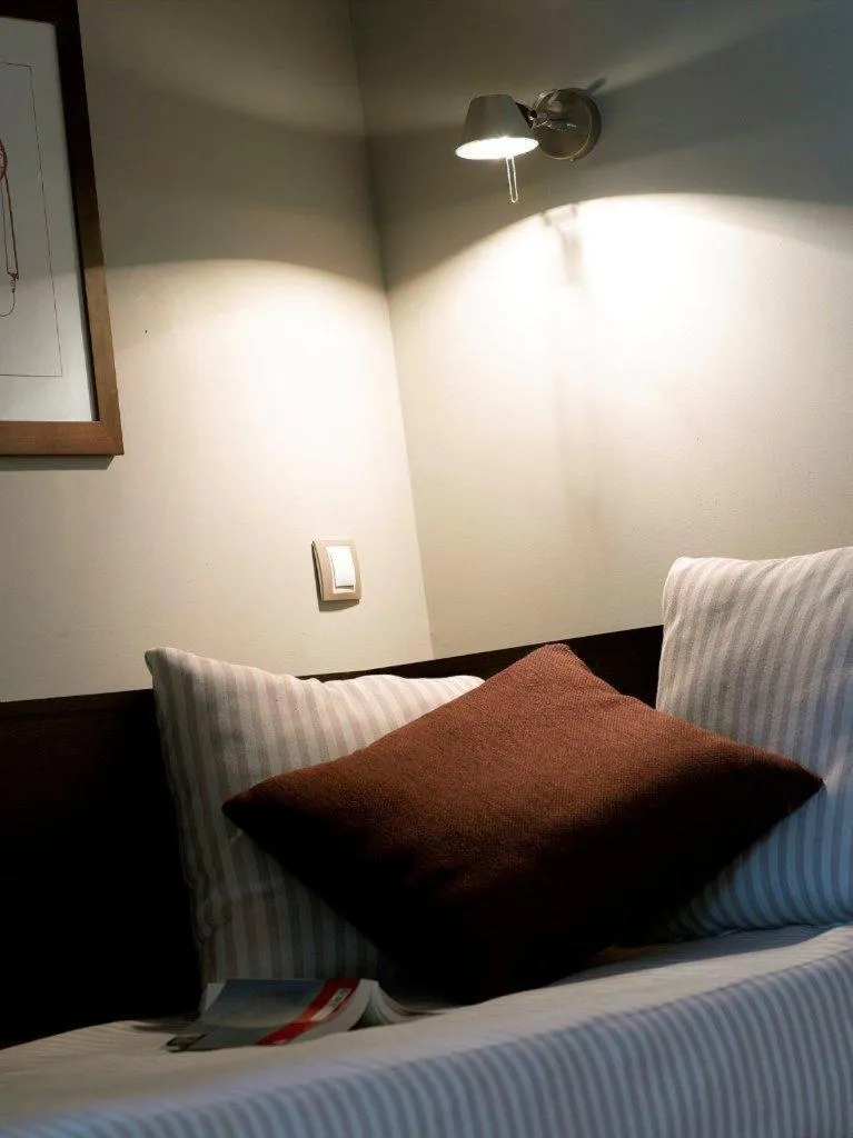 Photo of the whole room, Bed in HG La Molina