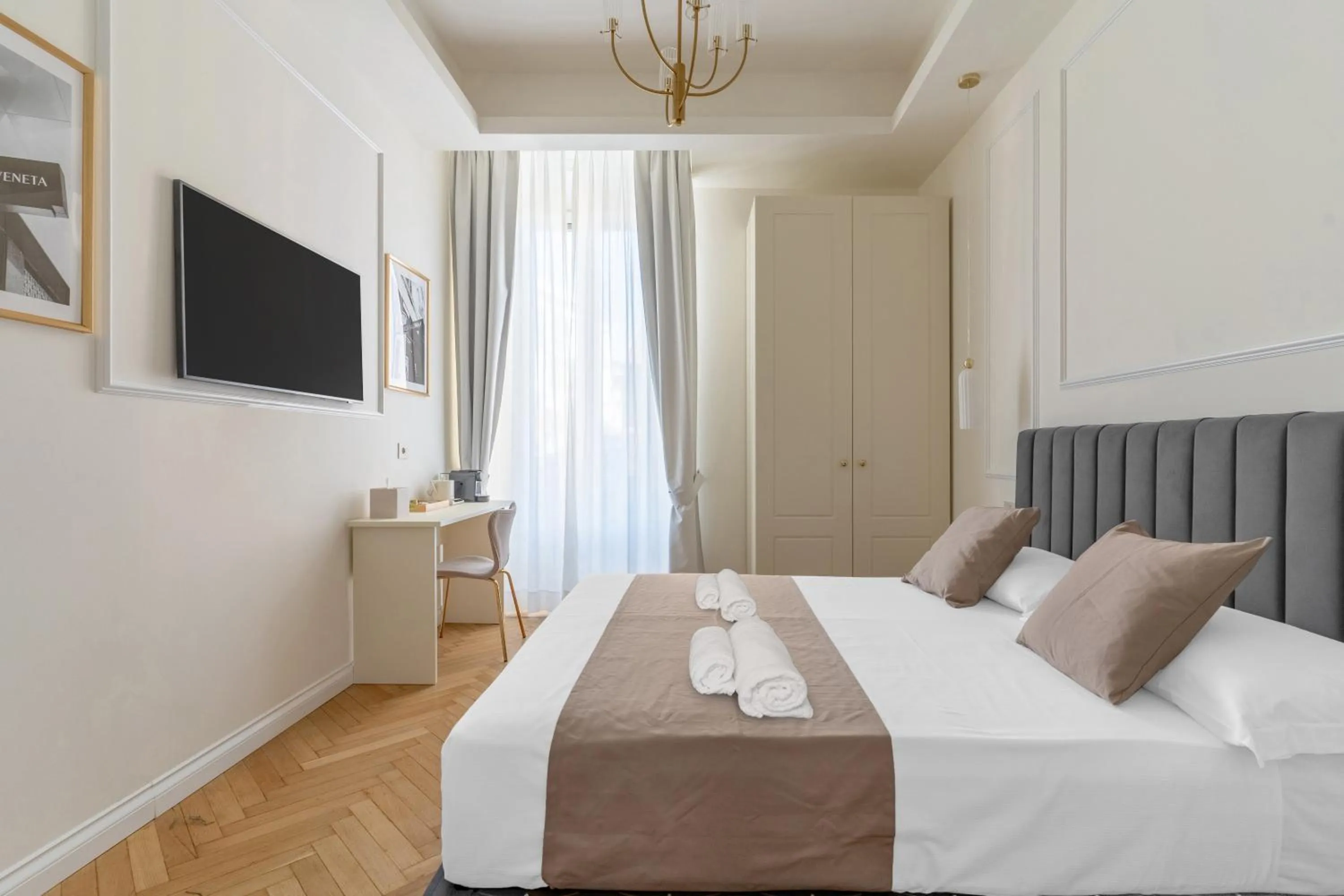 Bed in Montello Suites Foresteria Lombarda