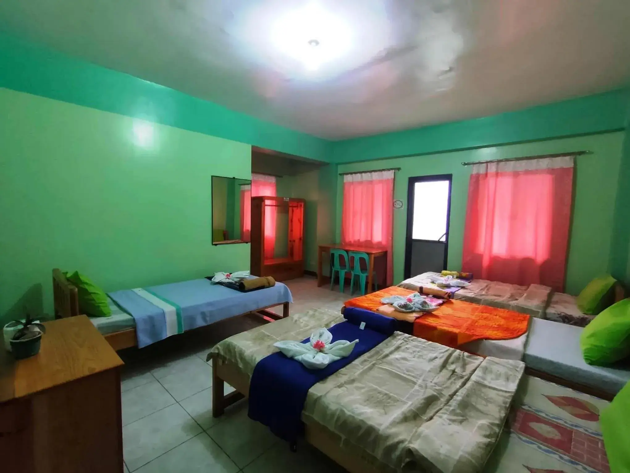 Bed in Shamrock Tavern Bed in Shamrock Tavern