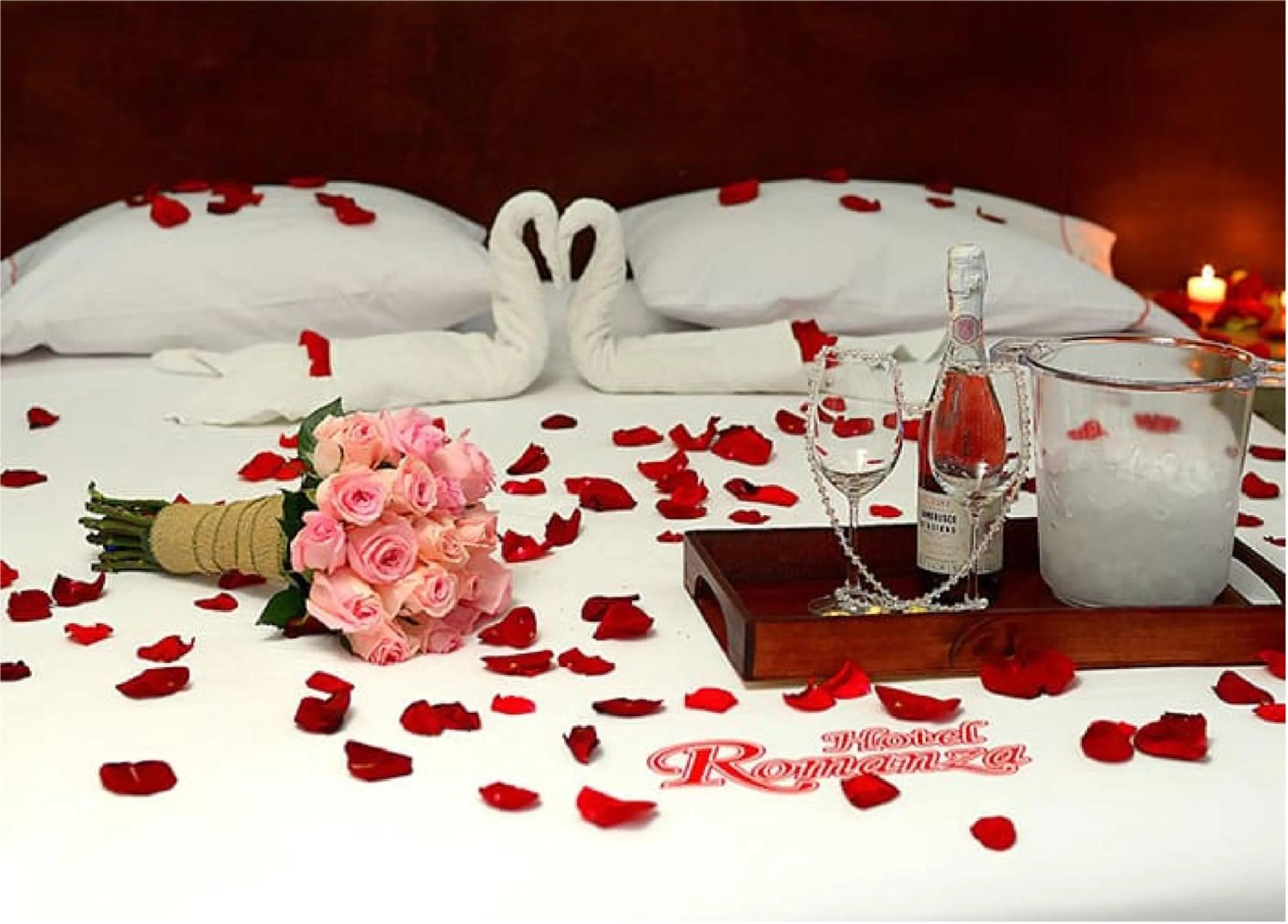 wedding, Bed in Hotel Romanza
