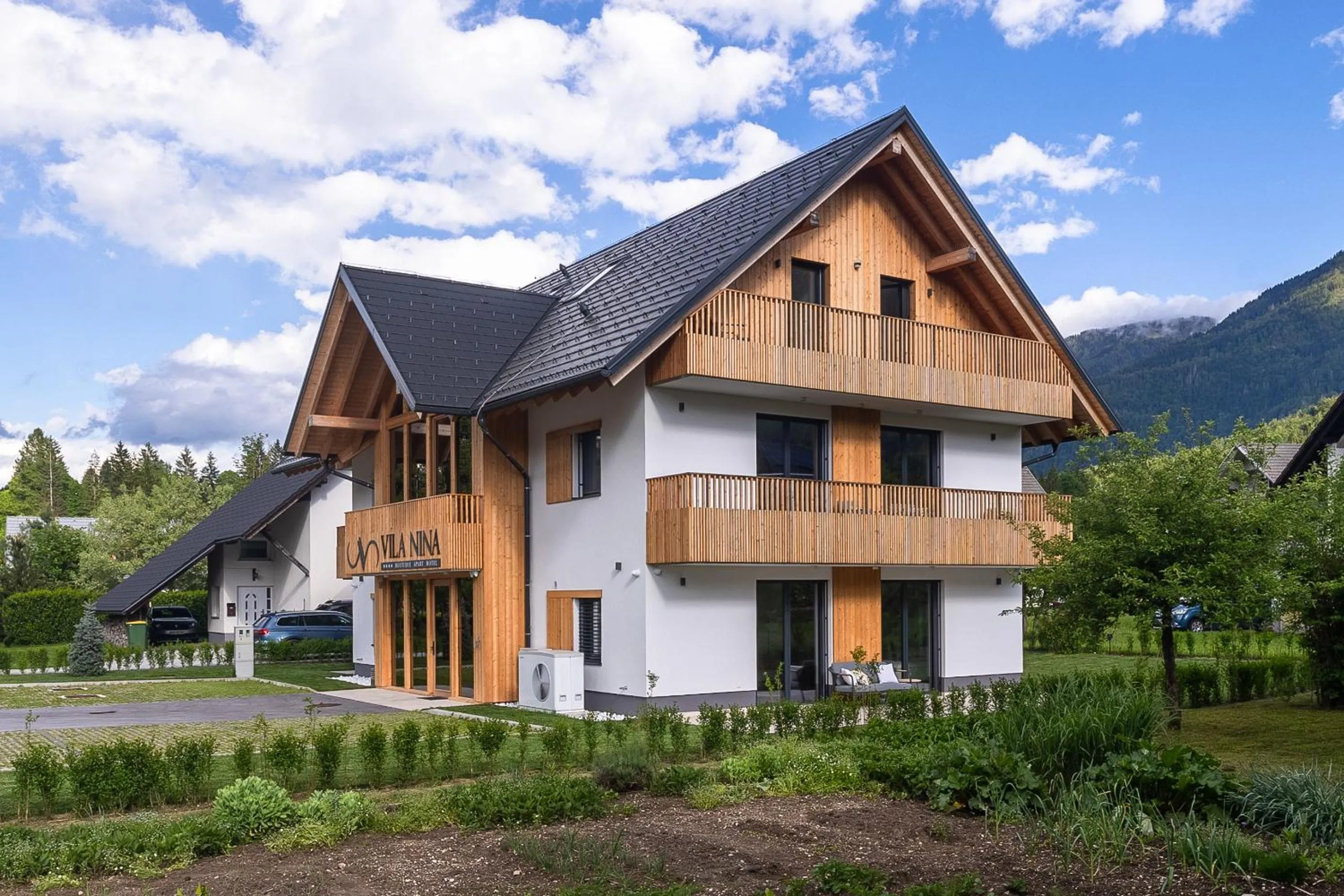 Property building in Vila Nina Bohinj