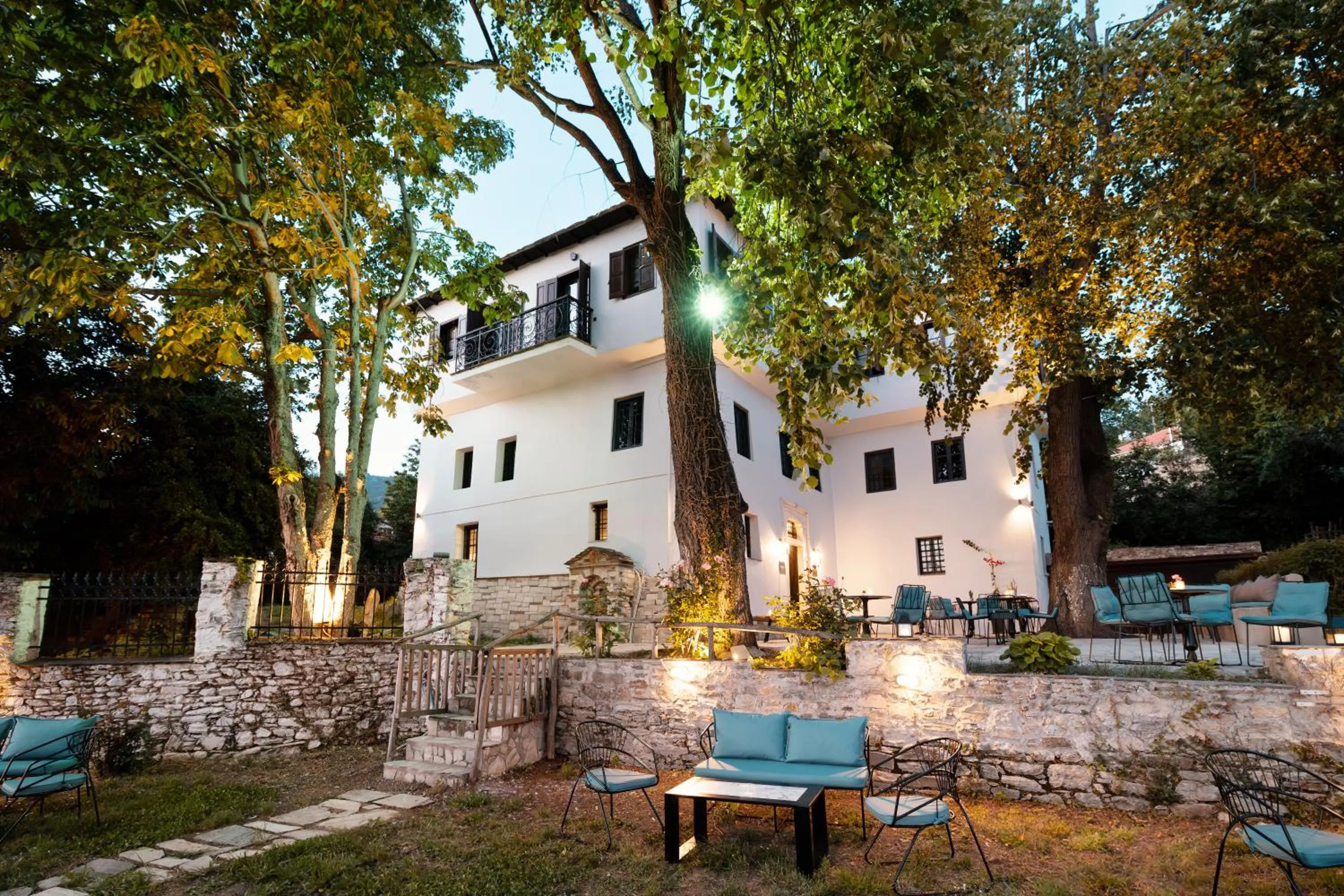 Restaurant/places to eat in Kenta Mountain Hotel & Gastrobar