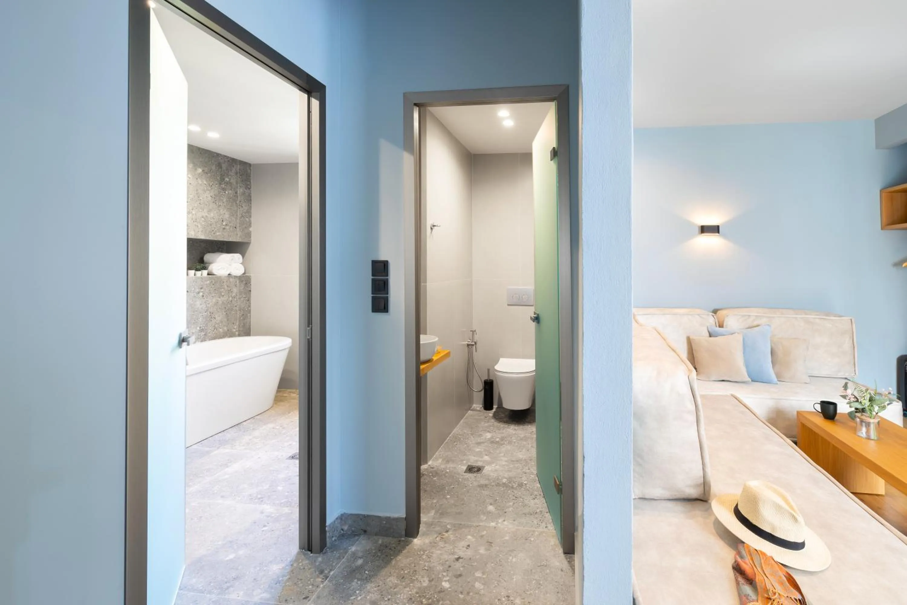 Bathroom, Bed in Kenta Mountain Hotel & Gastrobar