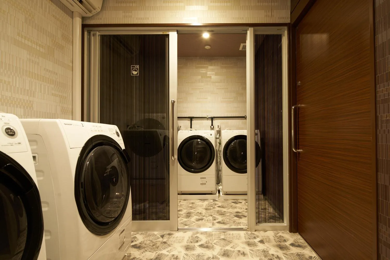 washing machine in B/C HOTEL NAHA Hotel with Rental Car