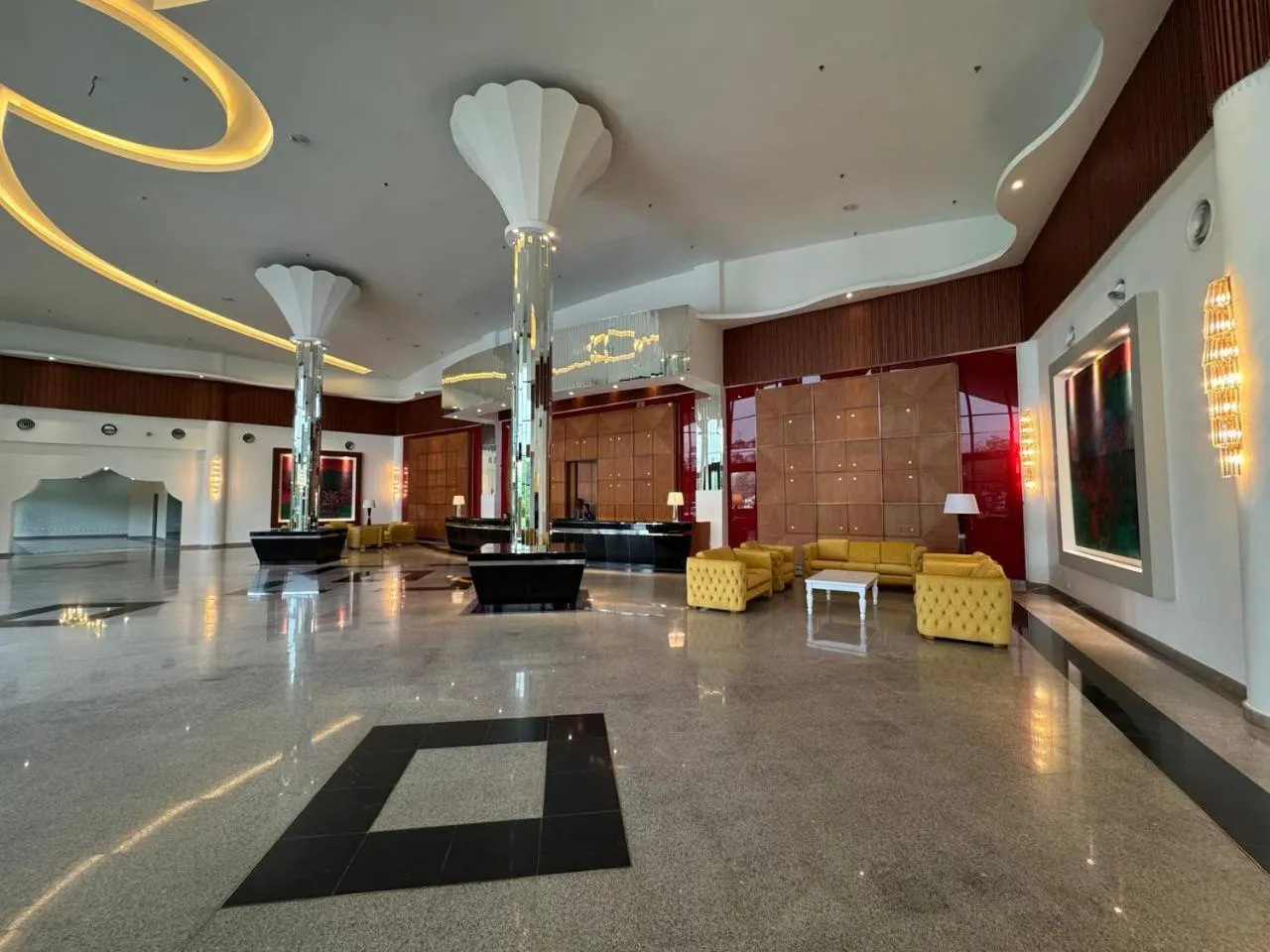 Lobby or reception in ROYAL PARK HOTEL @ UNITEN