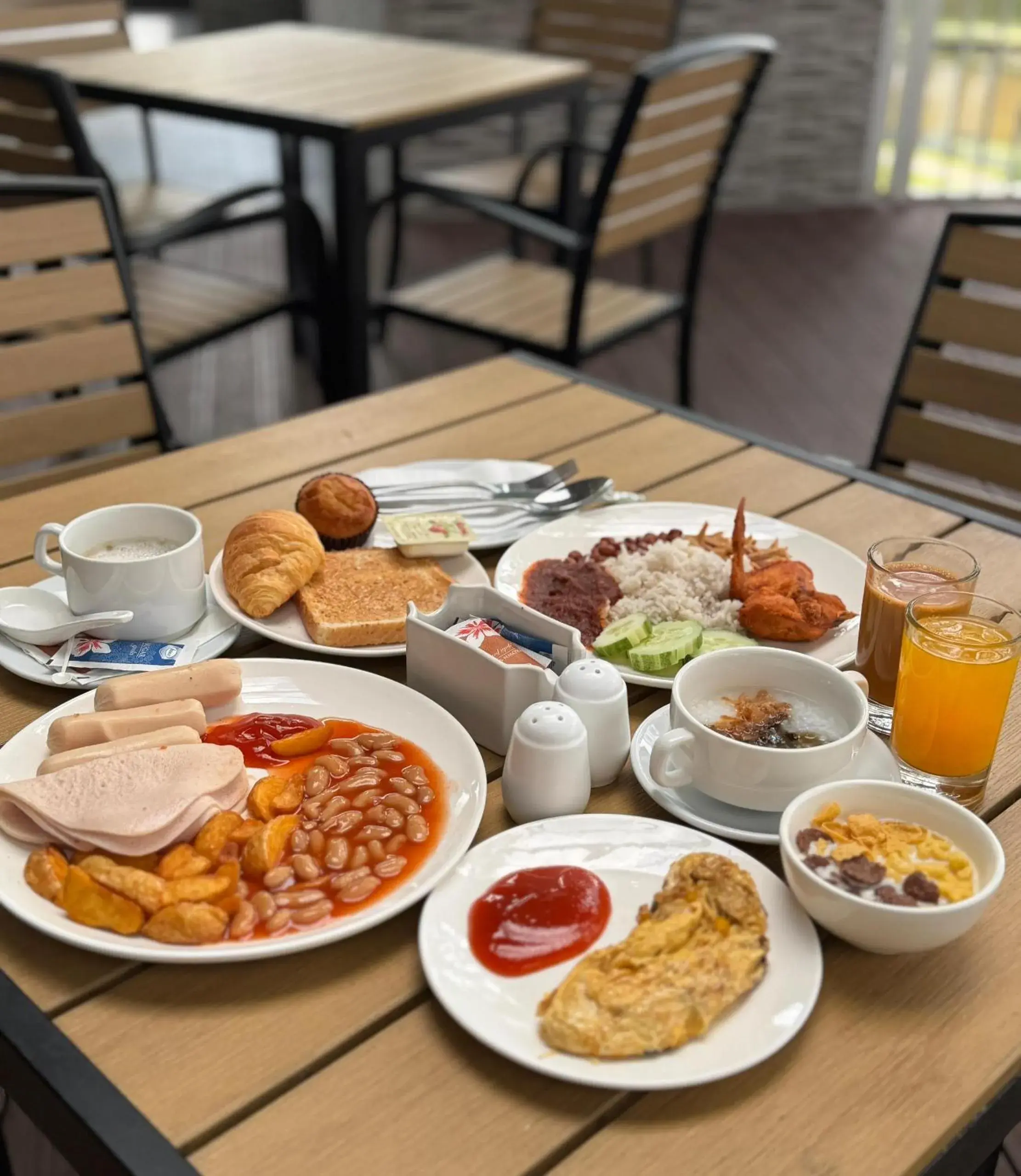 Breakfast in ROYAL PARK HOTEL @ UNITEN Breakfast in ROYAL PARK HOTEL @ UNITEN