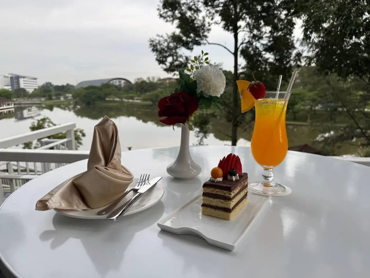 Lounge or bar in ROYAL PARK HOTEL @ UNITEN Lounge or bar in ROYAL PARK HOTEL @ UNITEN