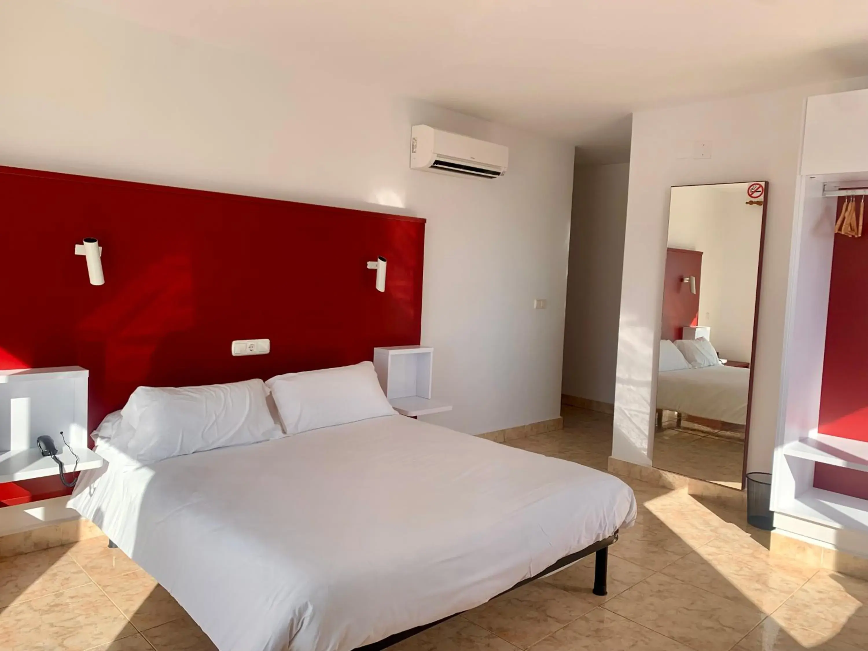 Restaurant/places to eat, Bed in Hospedium Hotel Continental Restaurant/places to eat, Bed in Hospedium Hotel Continental