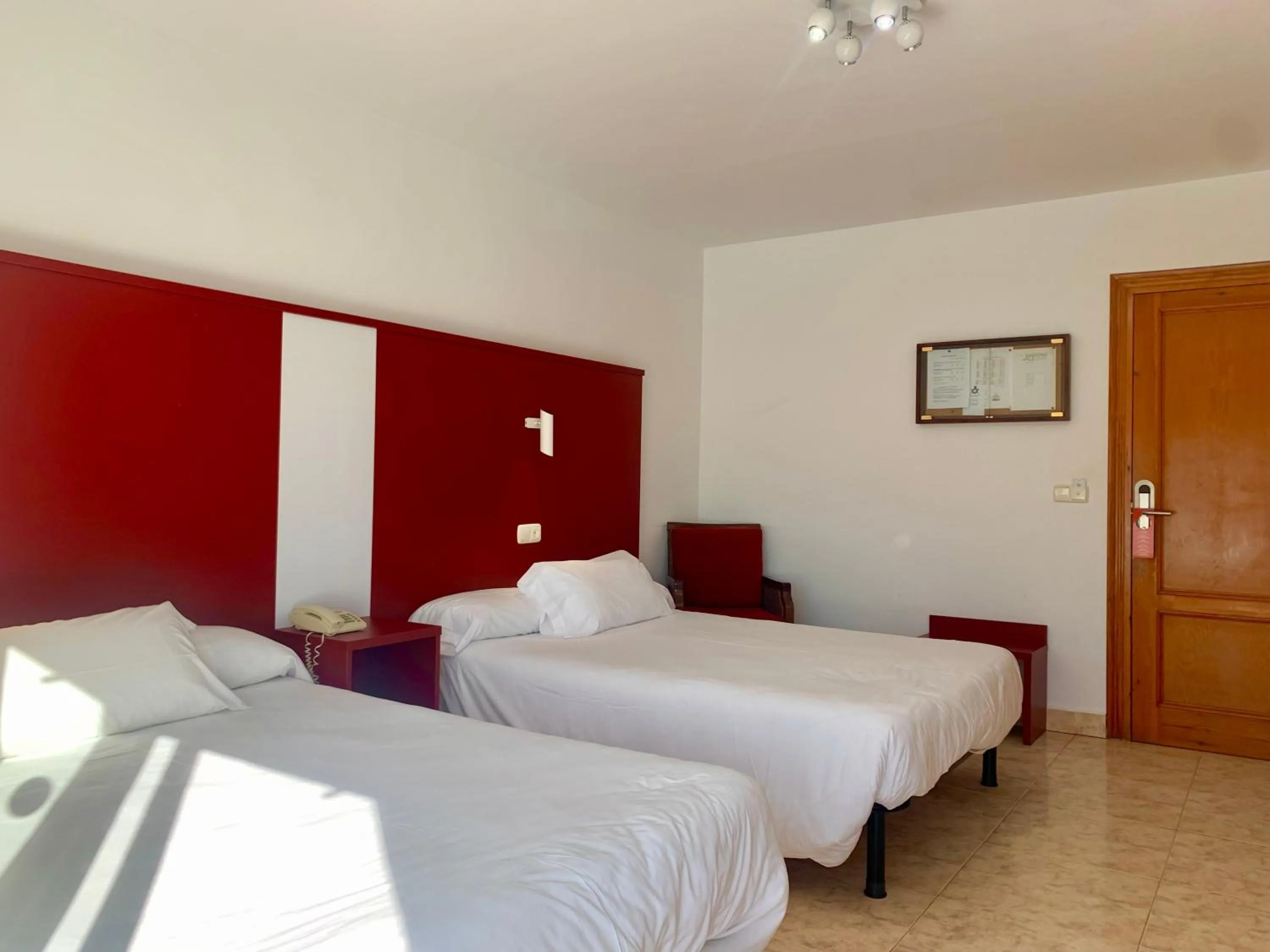 Restaurant/places to eat, Bed in Hospedium Hotel Continental