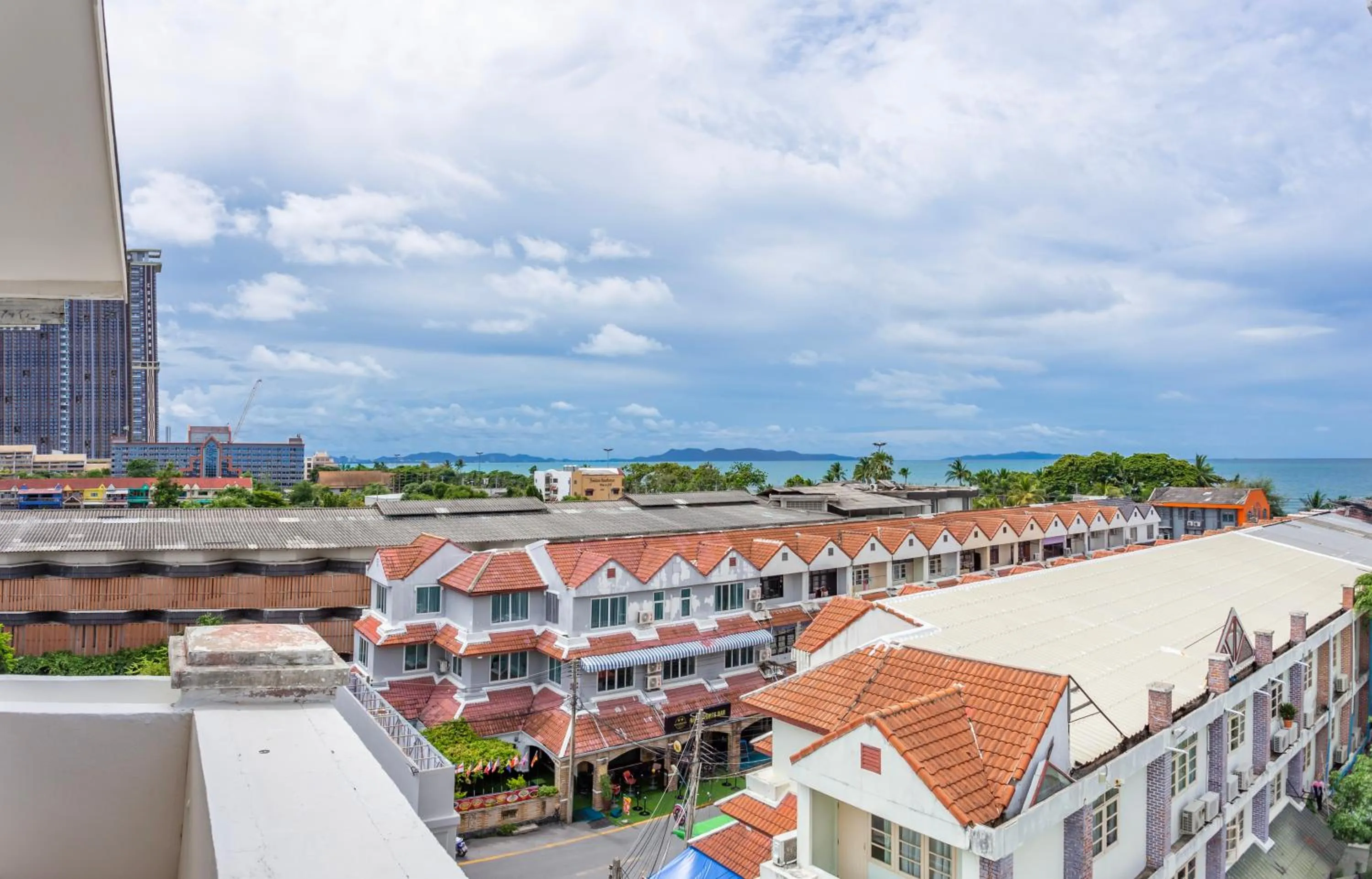 Property building in Mermaid Beach Resort