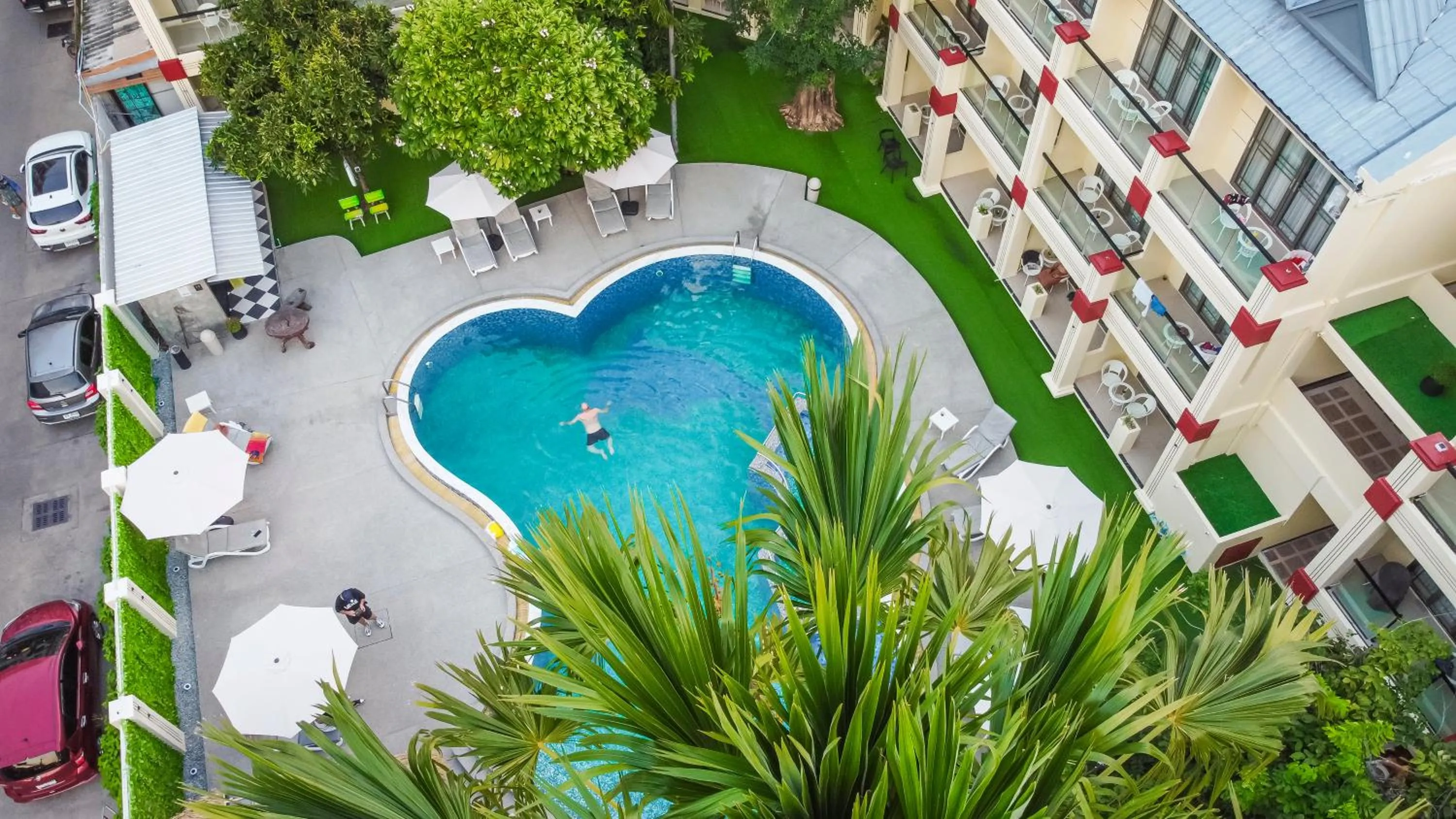 Property building in Mermaid Beach Resort