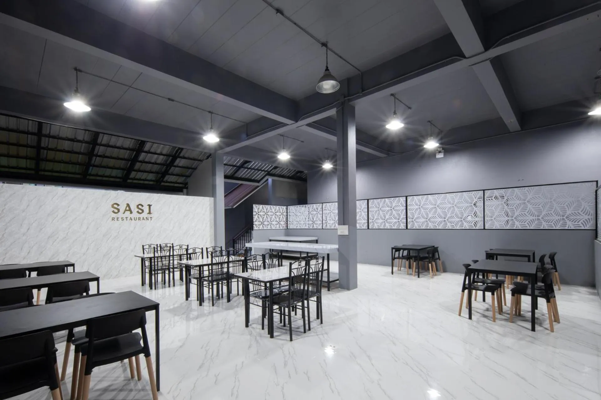 Restaurant/places to eat in Chanakarn Pool Access Rawai