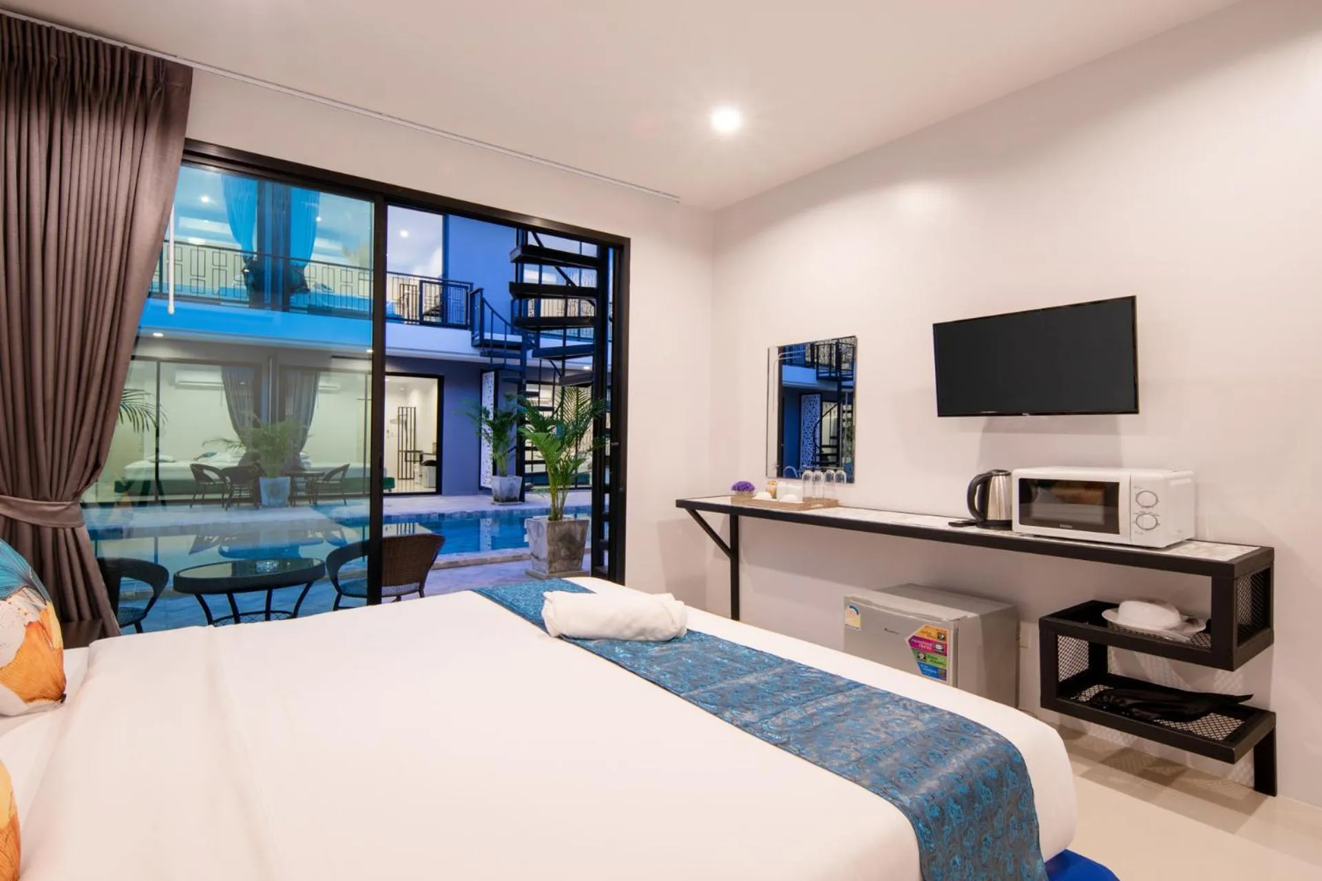 Coffee/tea facilities, Bed in Chanakarn Pool Access Rawai