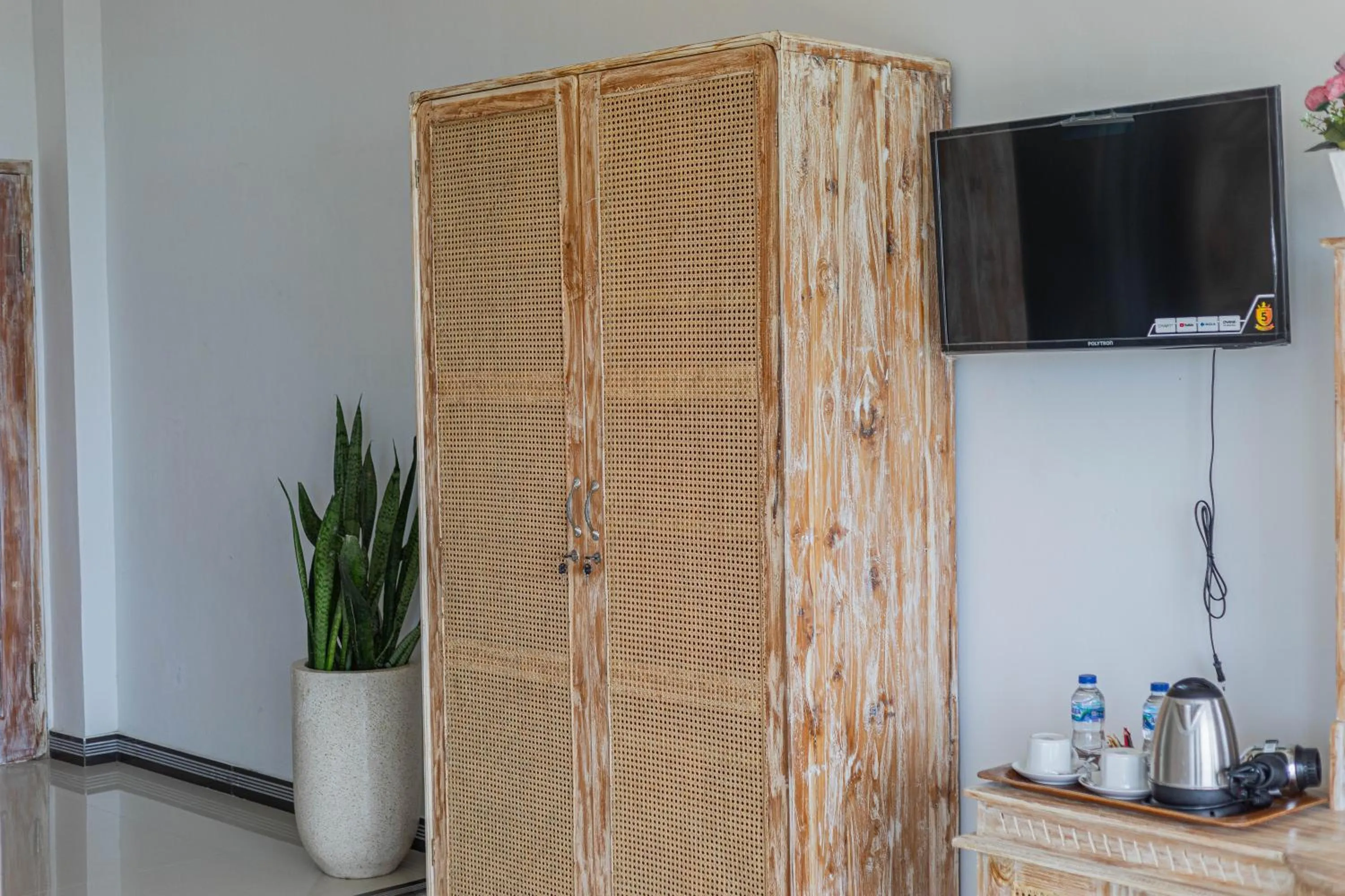 TV and multimedia in D'Arya Sea View