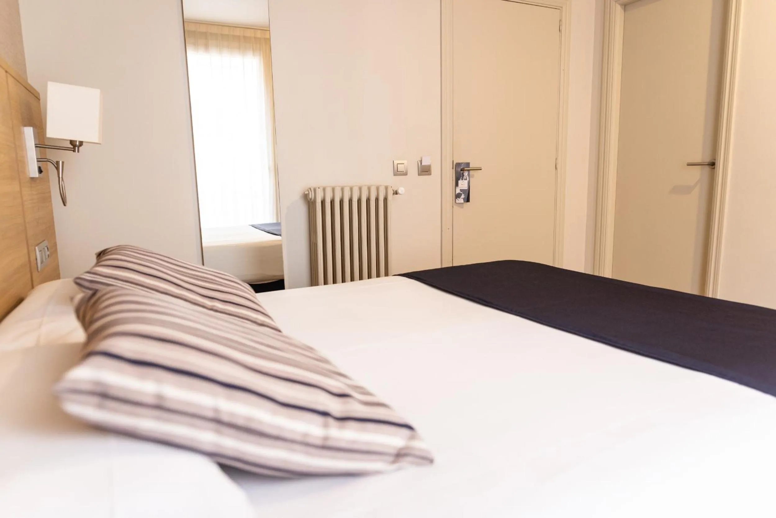 Bed in Hotel Terminus