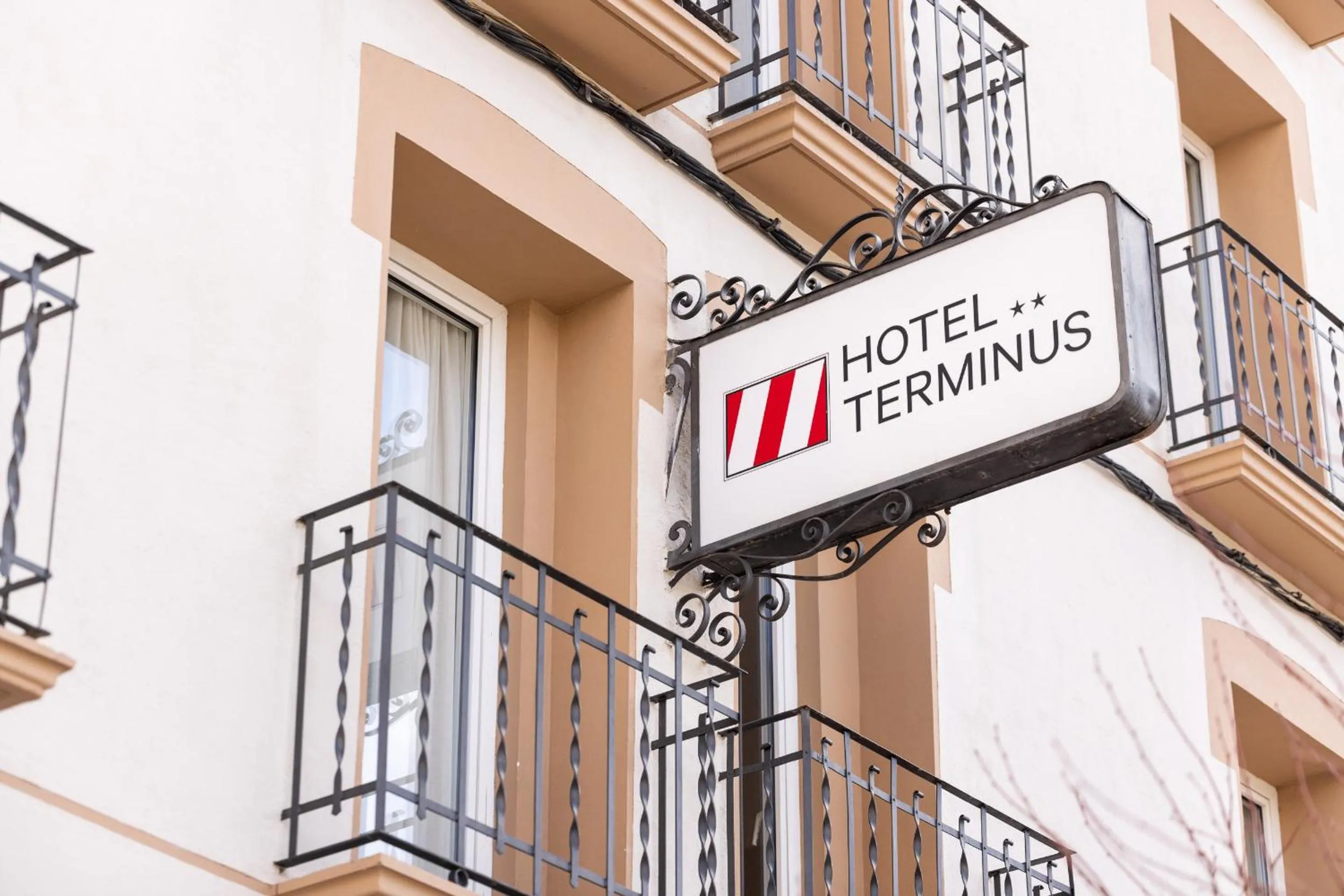 Day in Hotel Terminus