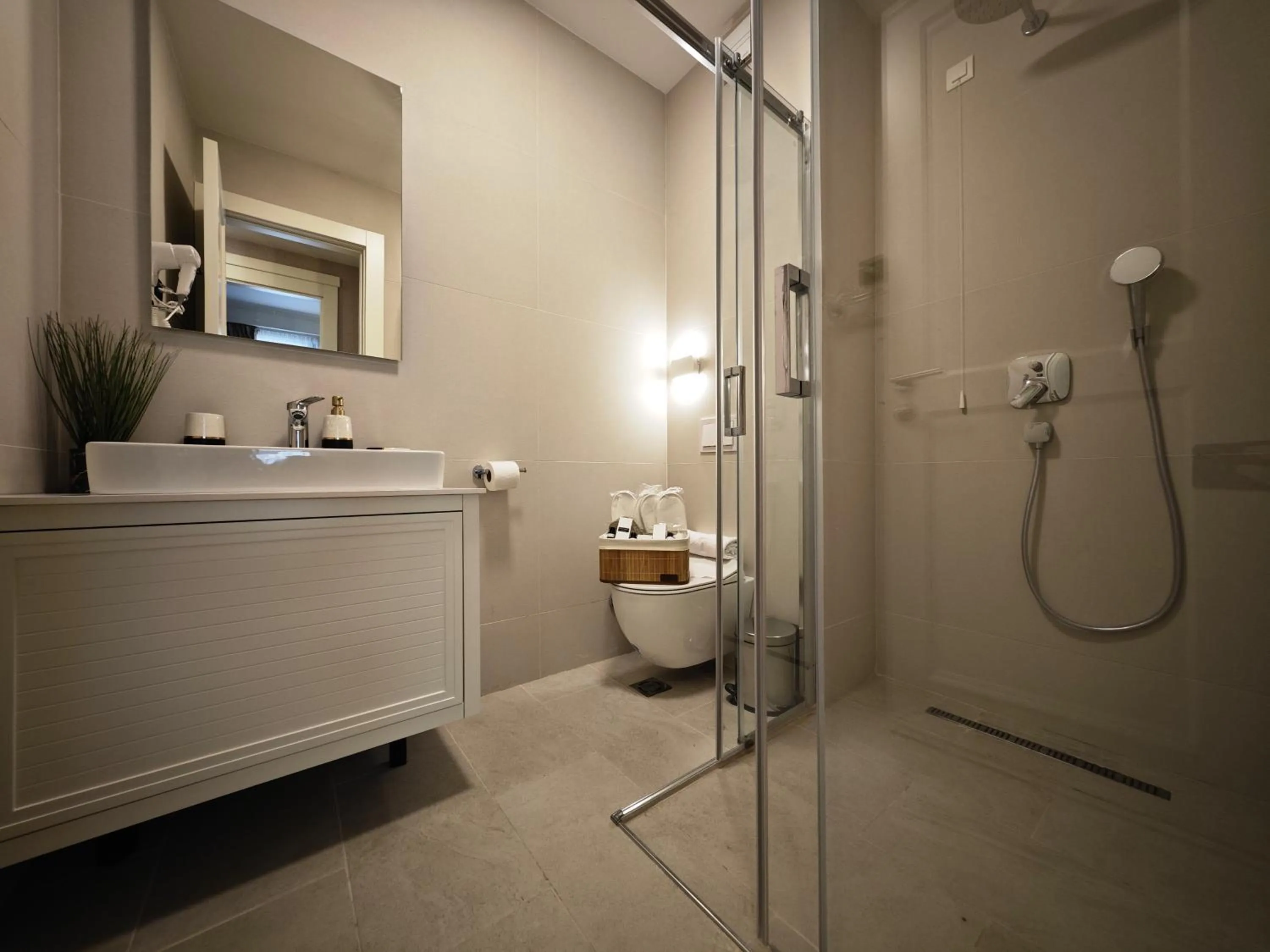 Bathroom in Invictus Hotel