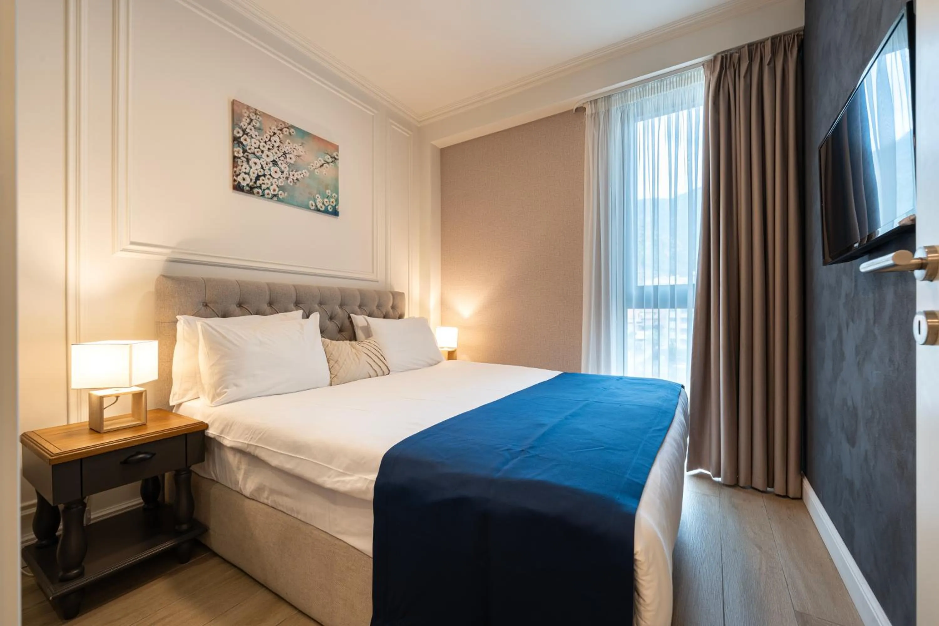 Bedroom, Bed in Invictus Hotel