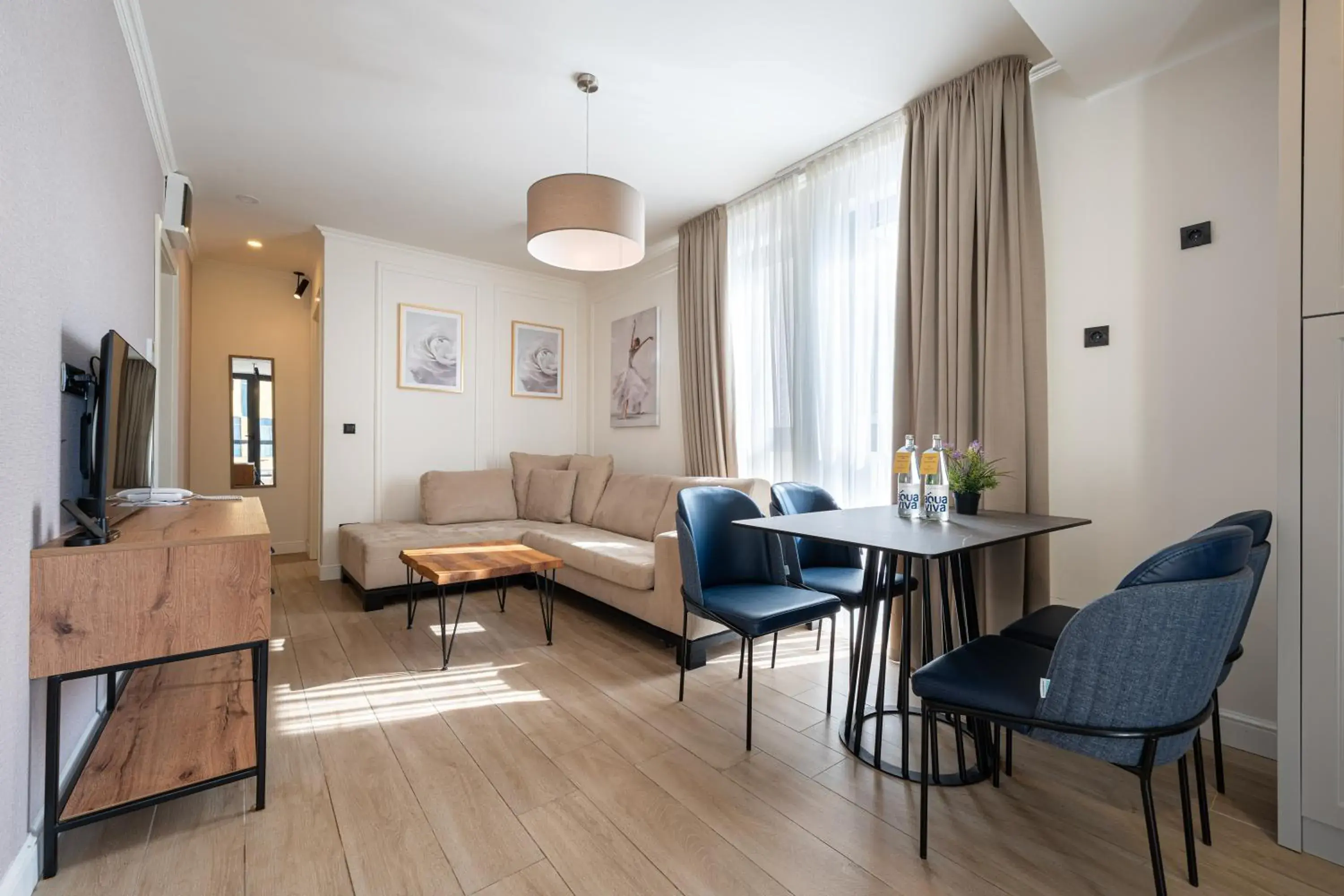 Living room in Invictus Hotel Living room in Invictus Hotel