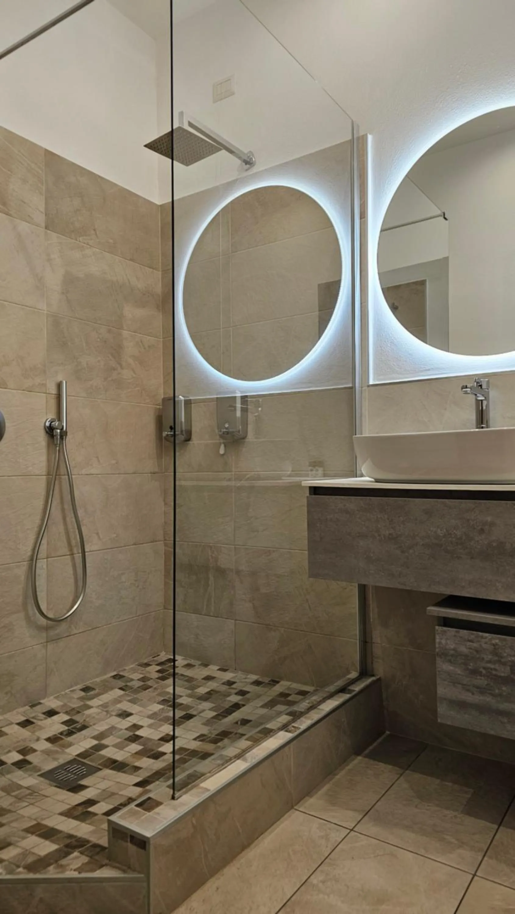 Shower in the dream suites