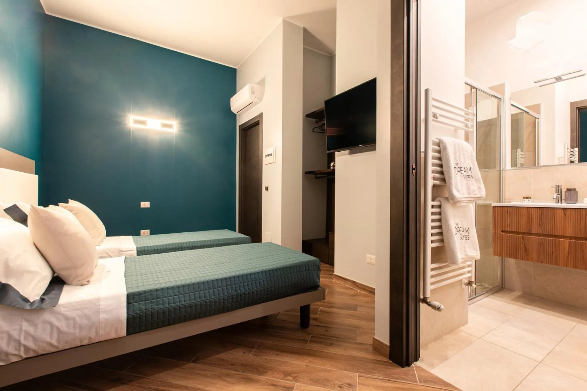 Bed in the dream suites