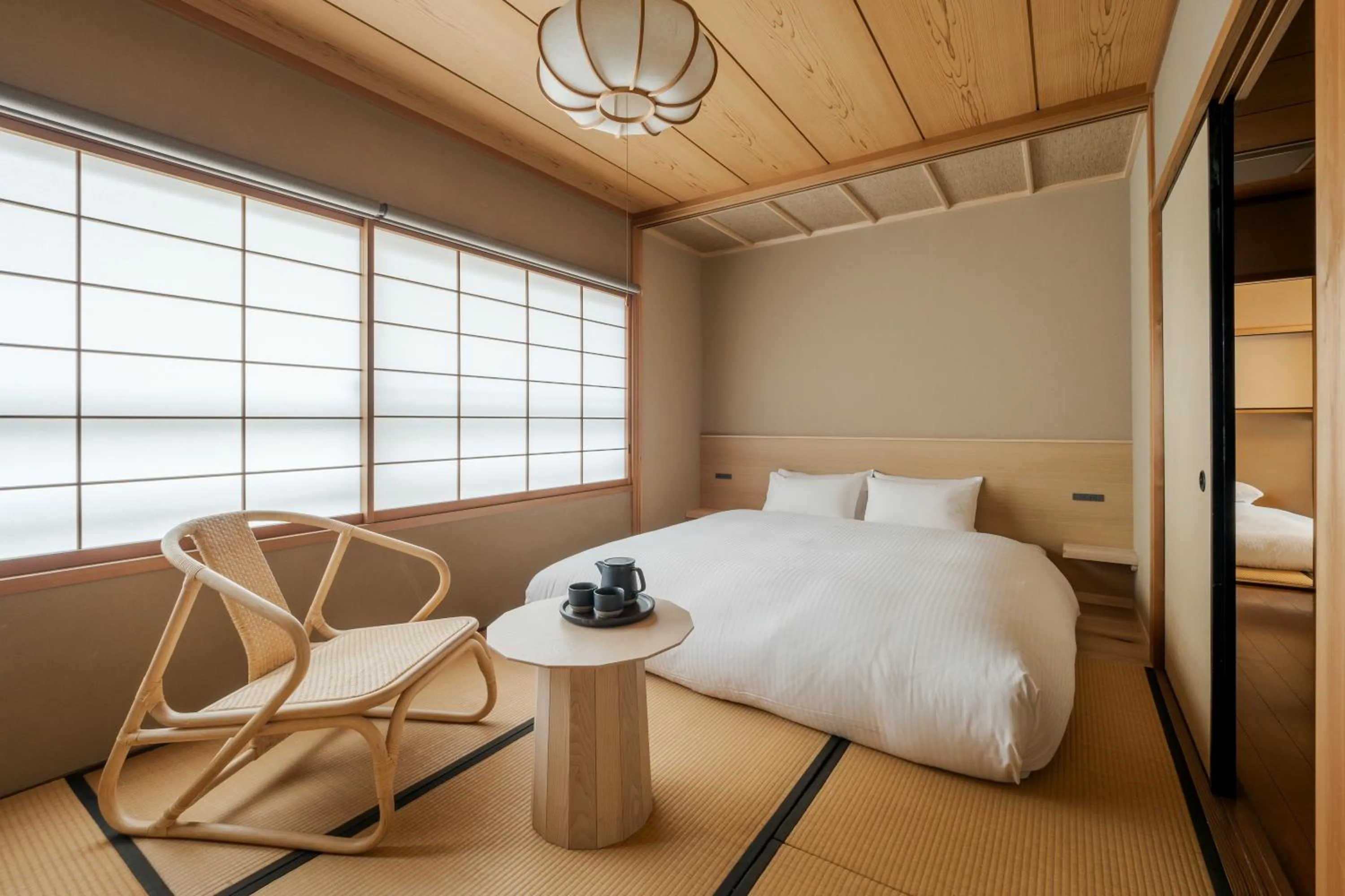 Bed in ANJIN Gosho Ebisugawa