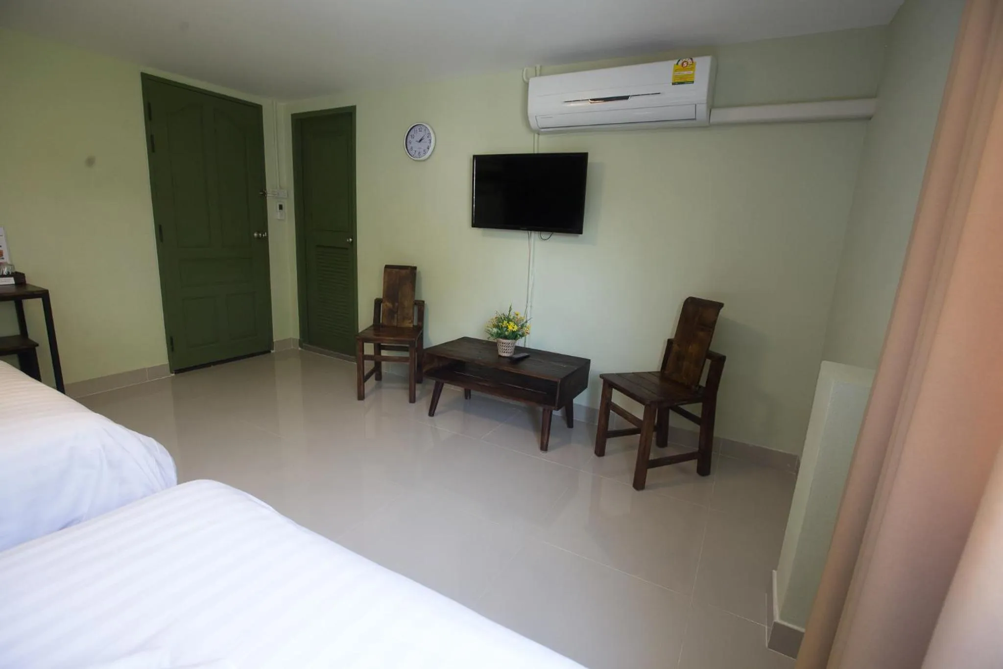 Photo of the whole room, Bed in Iroom Boutique House