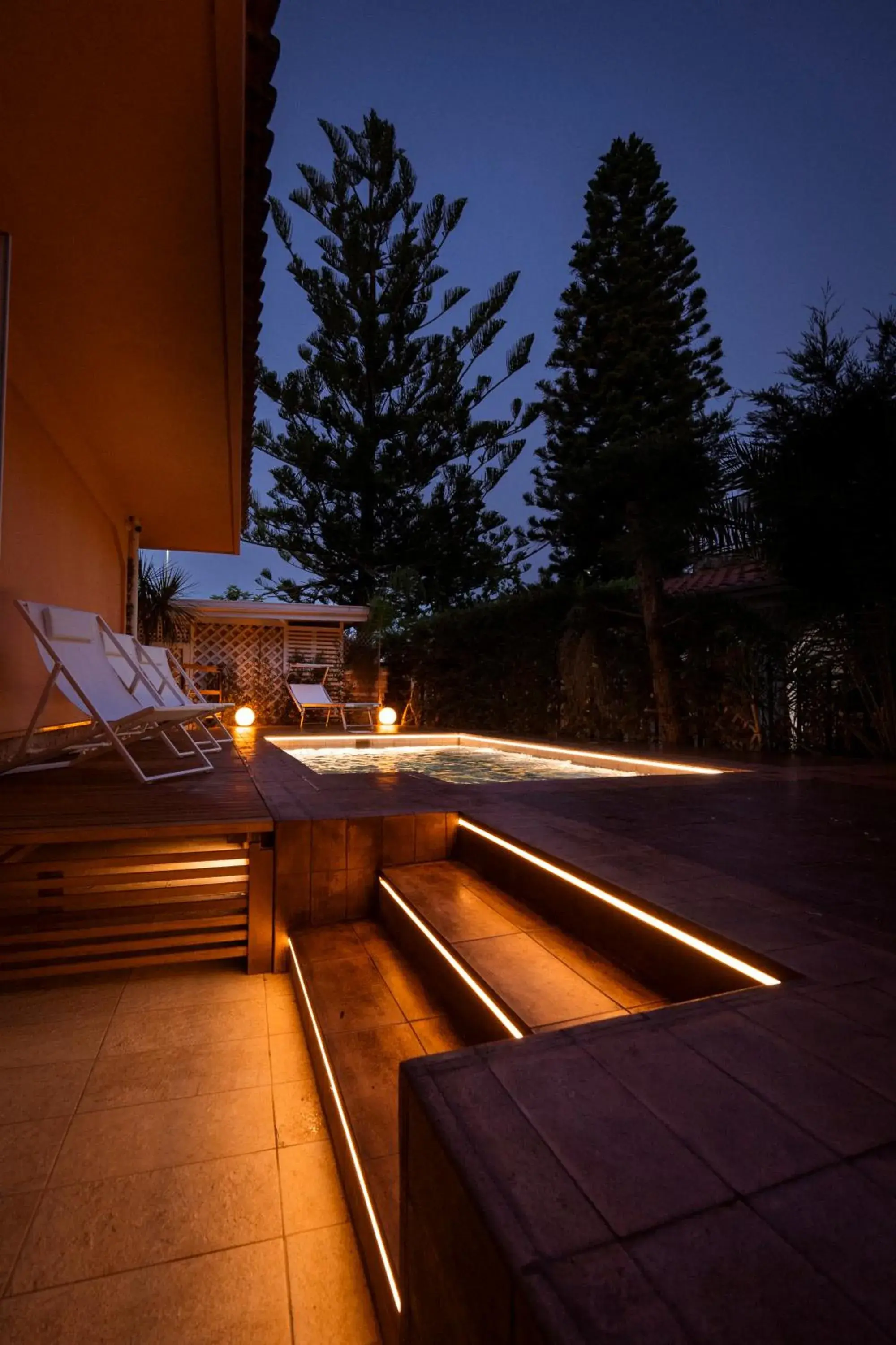 Swimming pool in Hotel Ristorante Le Rose Swimming pool in Hotel Ristorante Le Rose