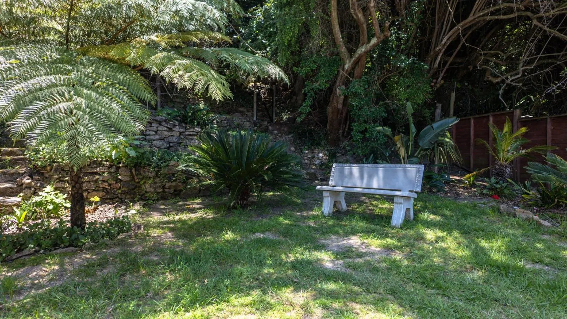 Day in Cloverleigh Guest House