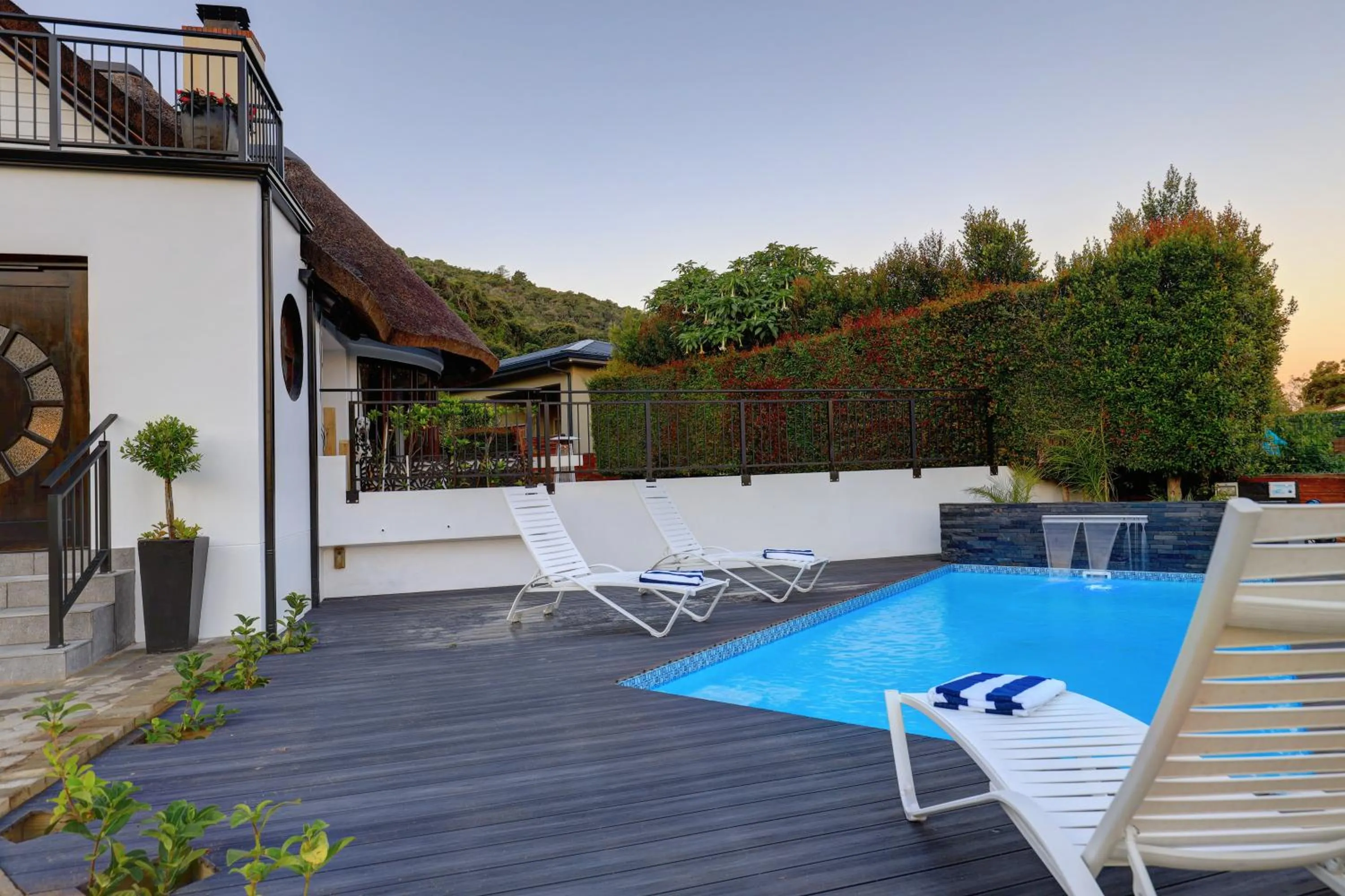 Property building in Cloverleigh Guest House