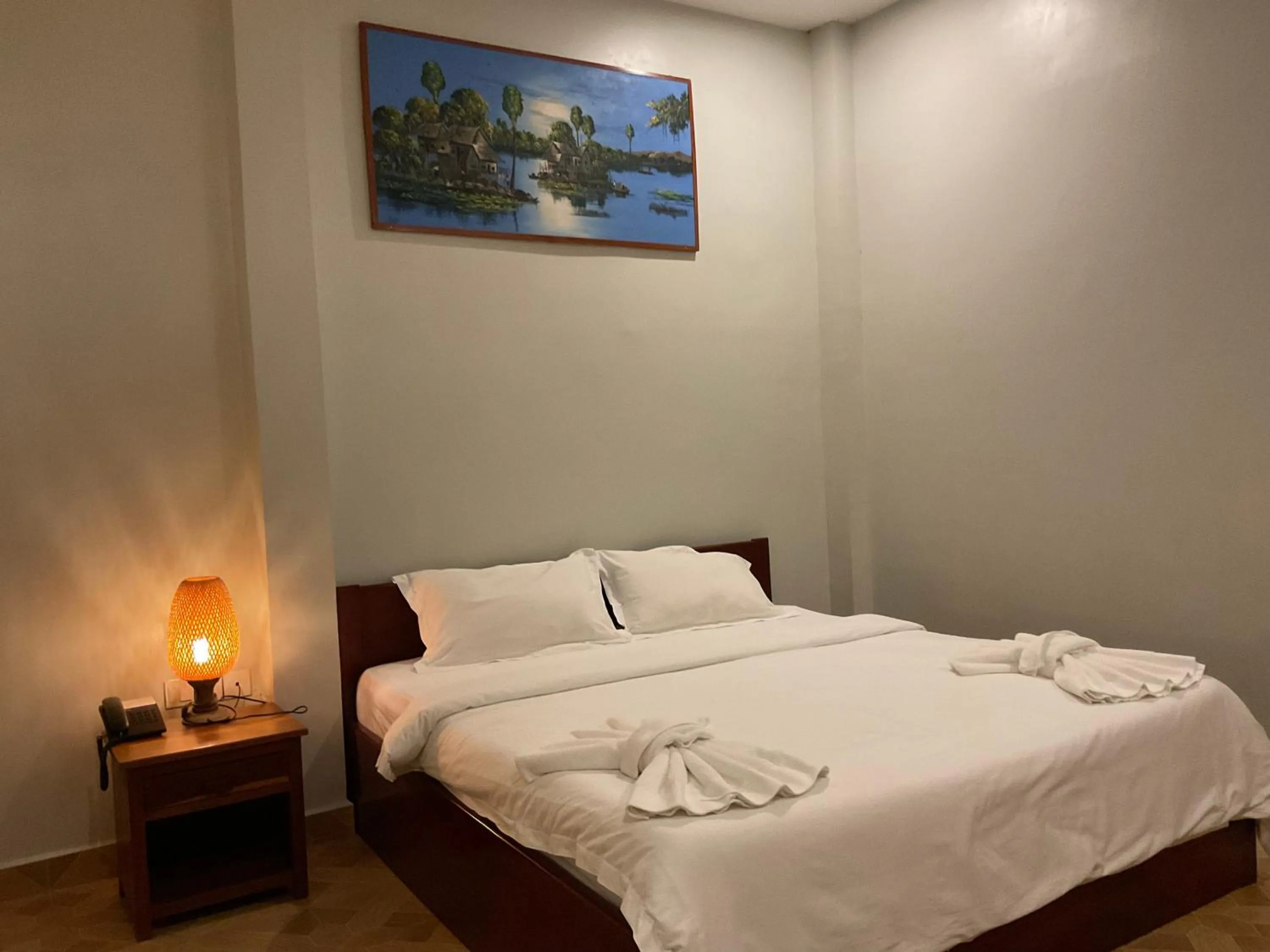 Bedroom, Bed in Nico's Hotel 2