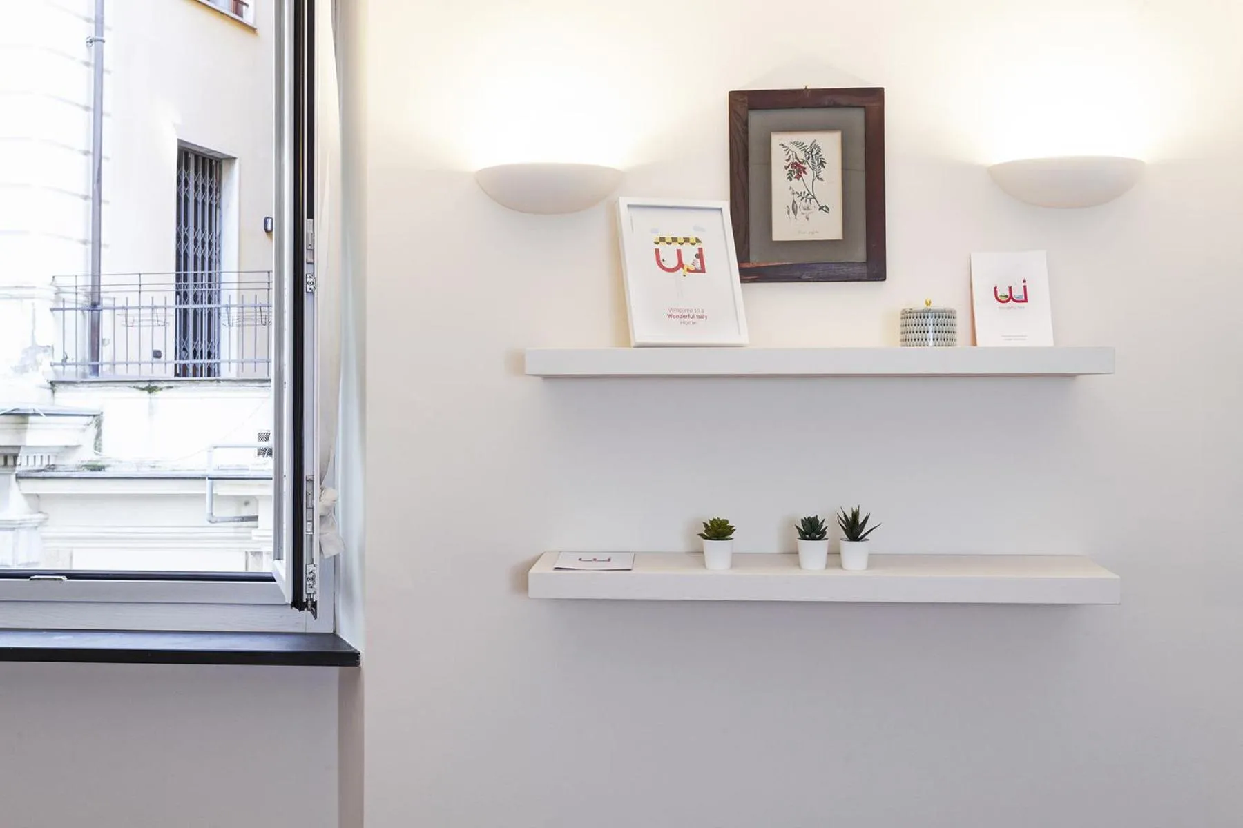 Decorative detail in Elegant Studio in the City Center by Wonderful Italy