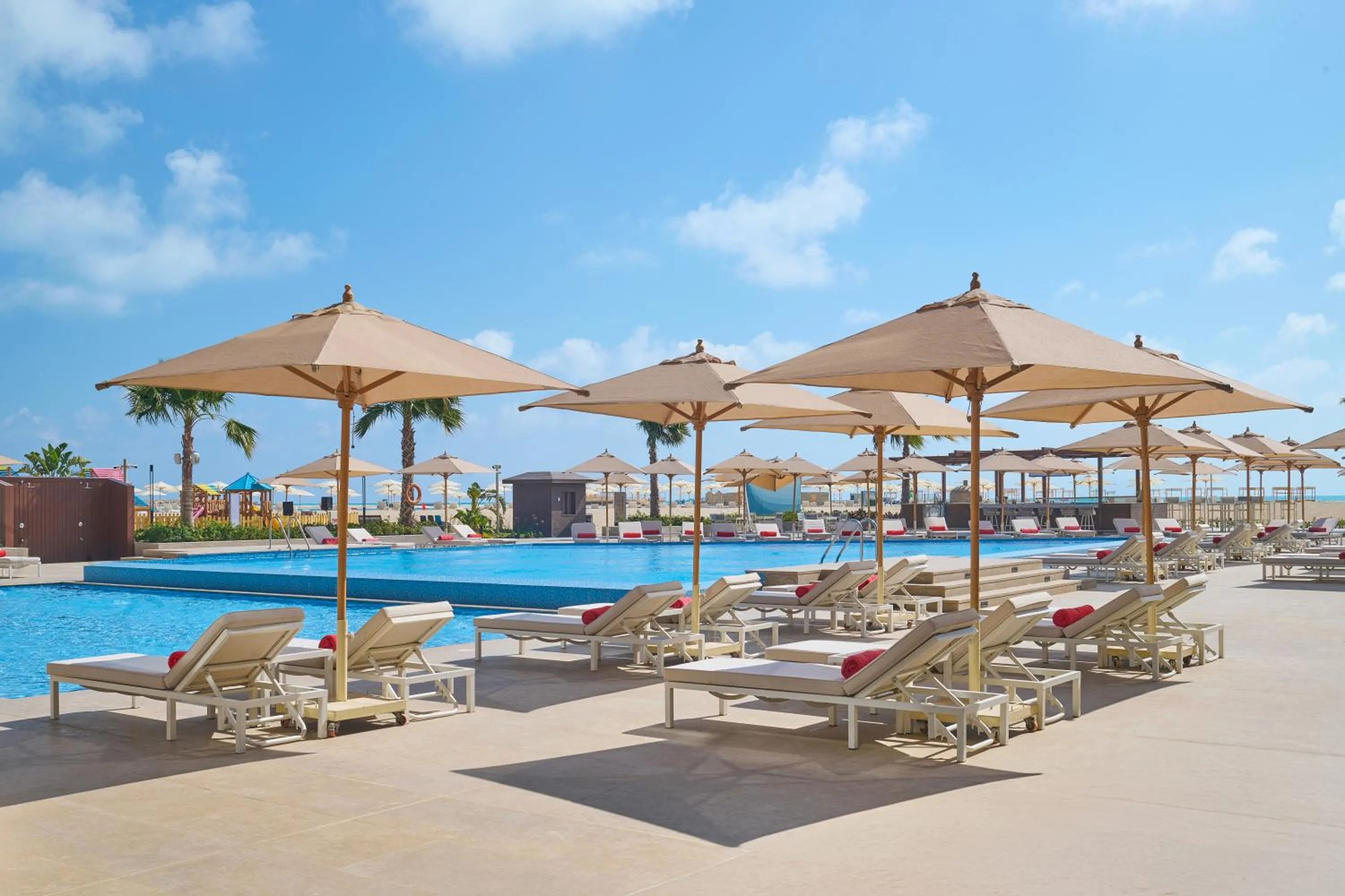 Swimming pool in Palma Bay Rotana Resort